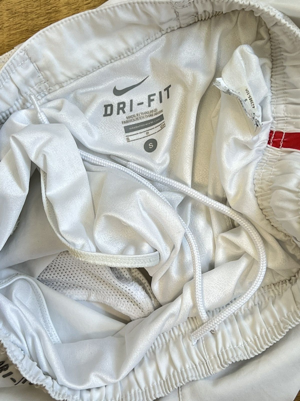 Nike Arsenal football Arsenal 5 white jersey shorts y2k Bloke ! Size US 30 / EU 46 - 5 Thumbnail