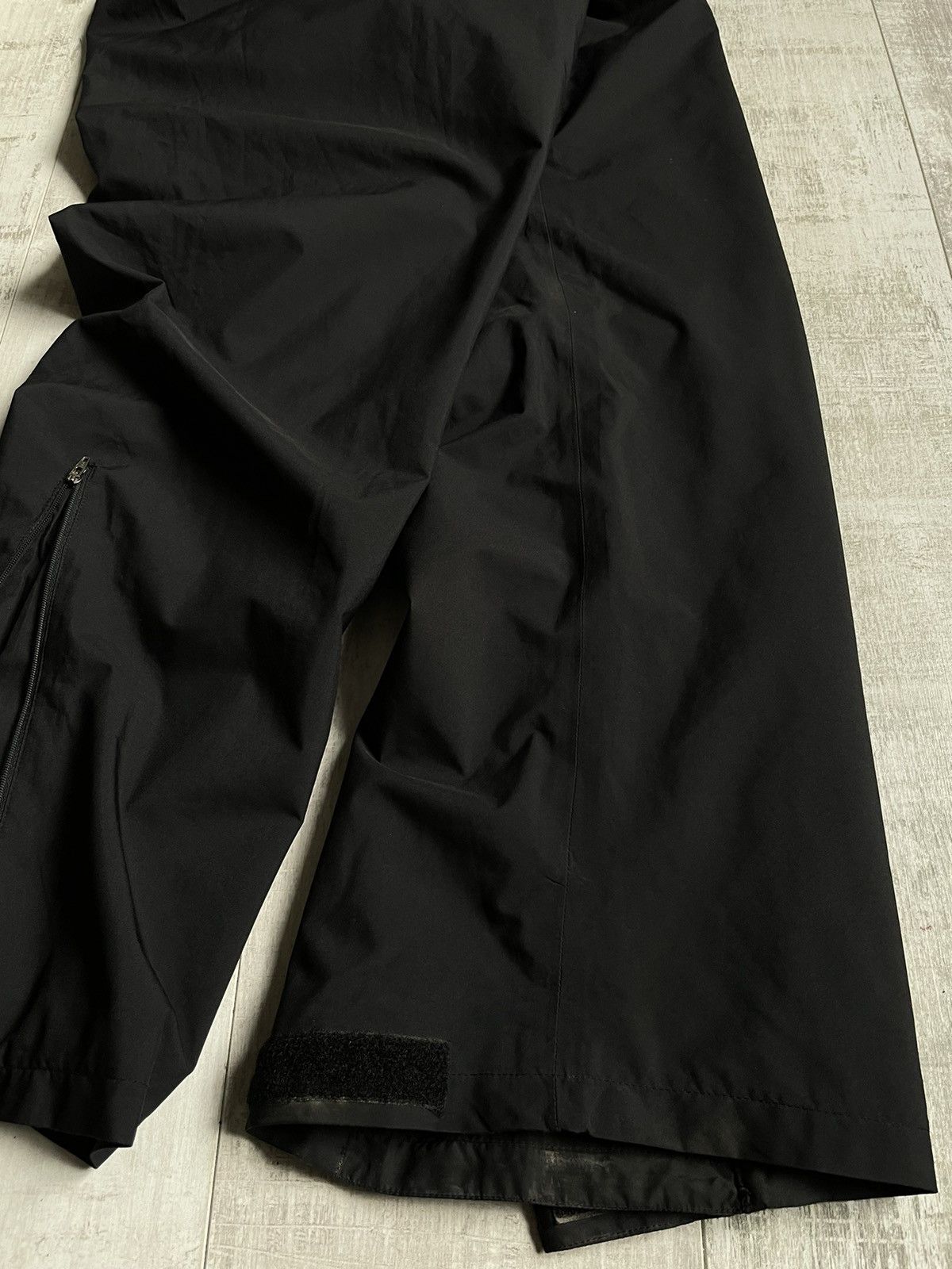 Nike ACG Vintage Nike ACG F.I.T 00’s Nylon Sweatpants Y2K Drill RARE Size US 33 - 7 Thumbnail