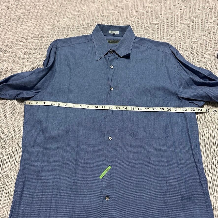 Salvatore Ferragamo Ferragamo blue textured long sleeve button down size L Size US L / EU 52-54 / 3 - 8 Thumbnail