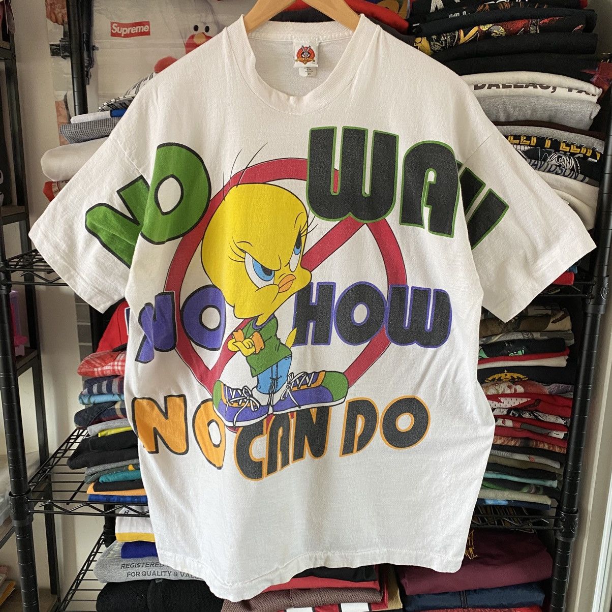 Warner Bros Vintage Looney Tunes T-Shirt Tweety Bird All Over Print 1997 Size US XXL / EU 58 / 5 - 1 Thumbnail