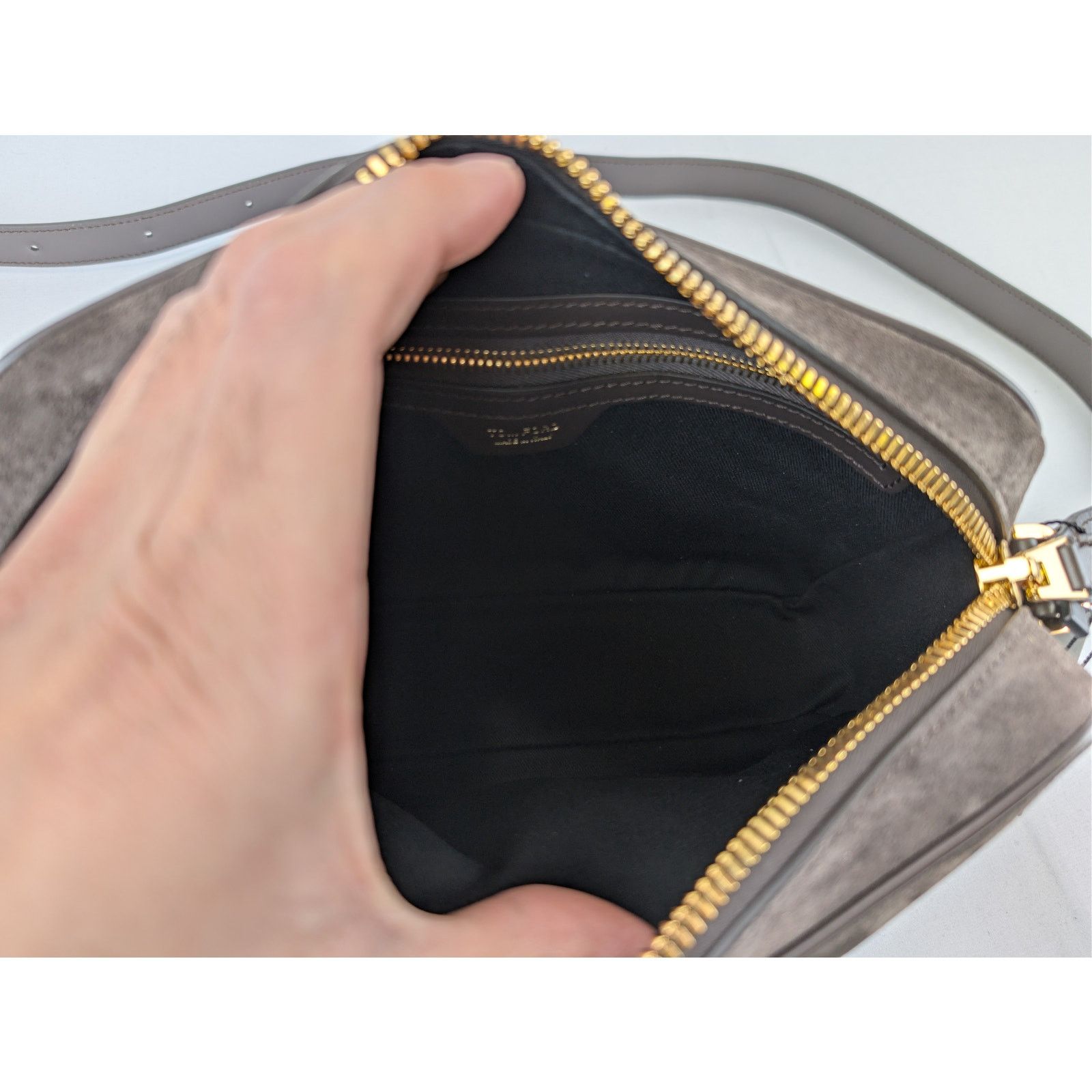 Tom Ford o1rshd1 Logo-Embossed Leather Messenger Bag in Brown Size ONE SIZE - 19 Thumbnail