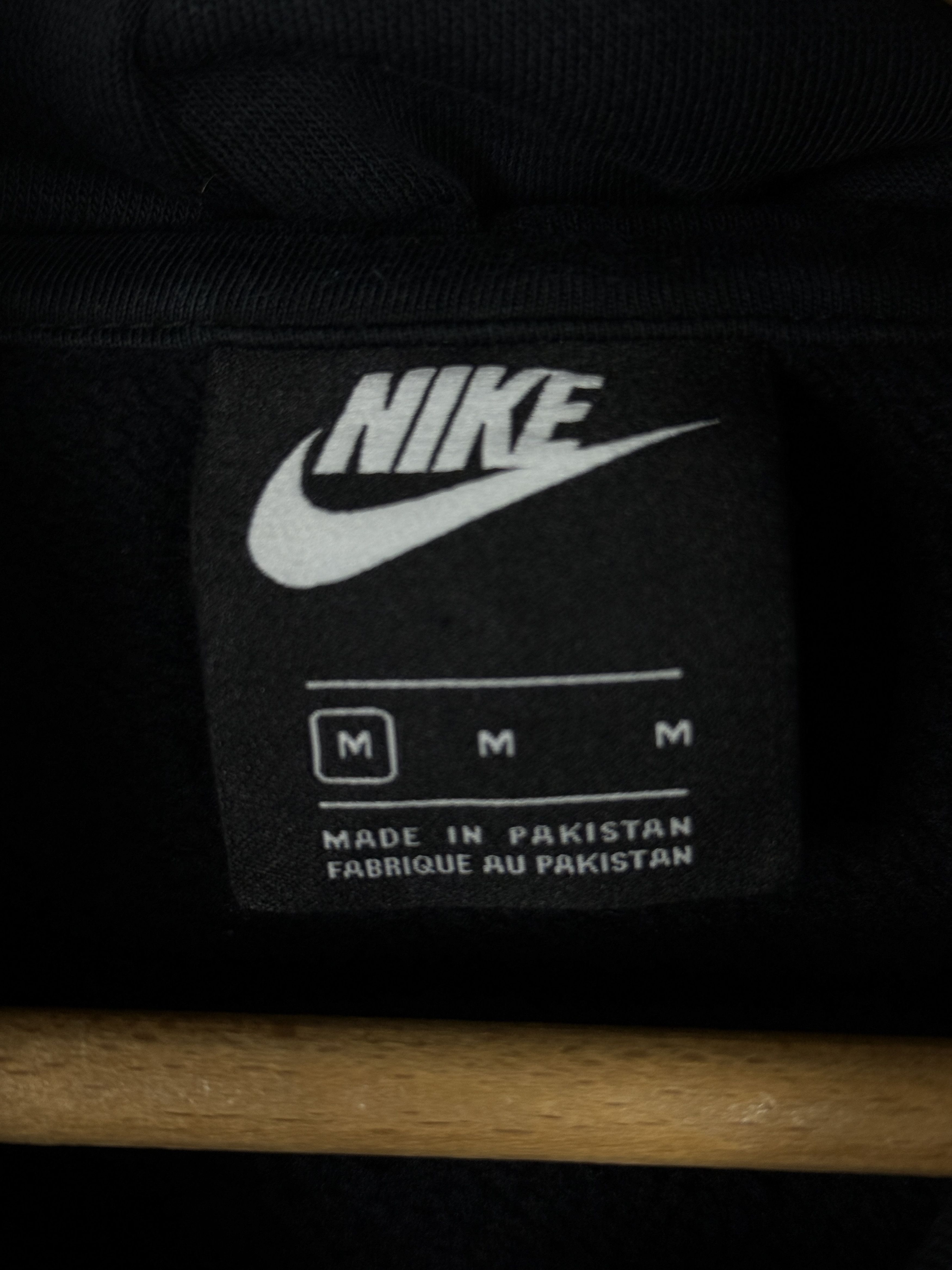 Nike Black Nike classic hoodie mini logo swoosh black streetwear Size US M / EU 48-50 / 2 - 4 Thumbnail