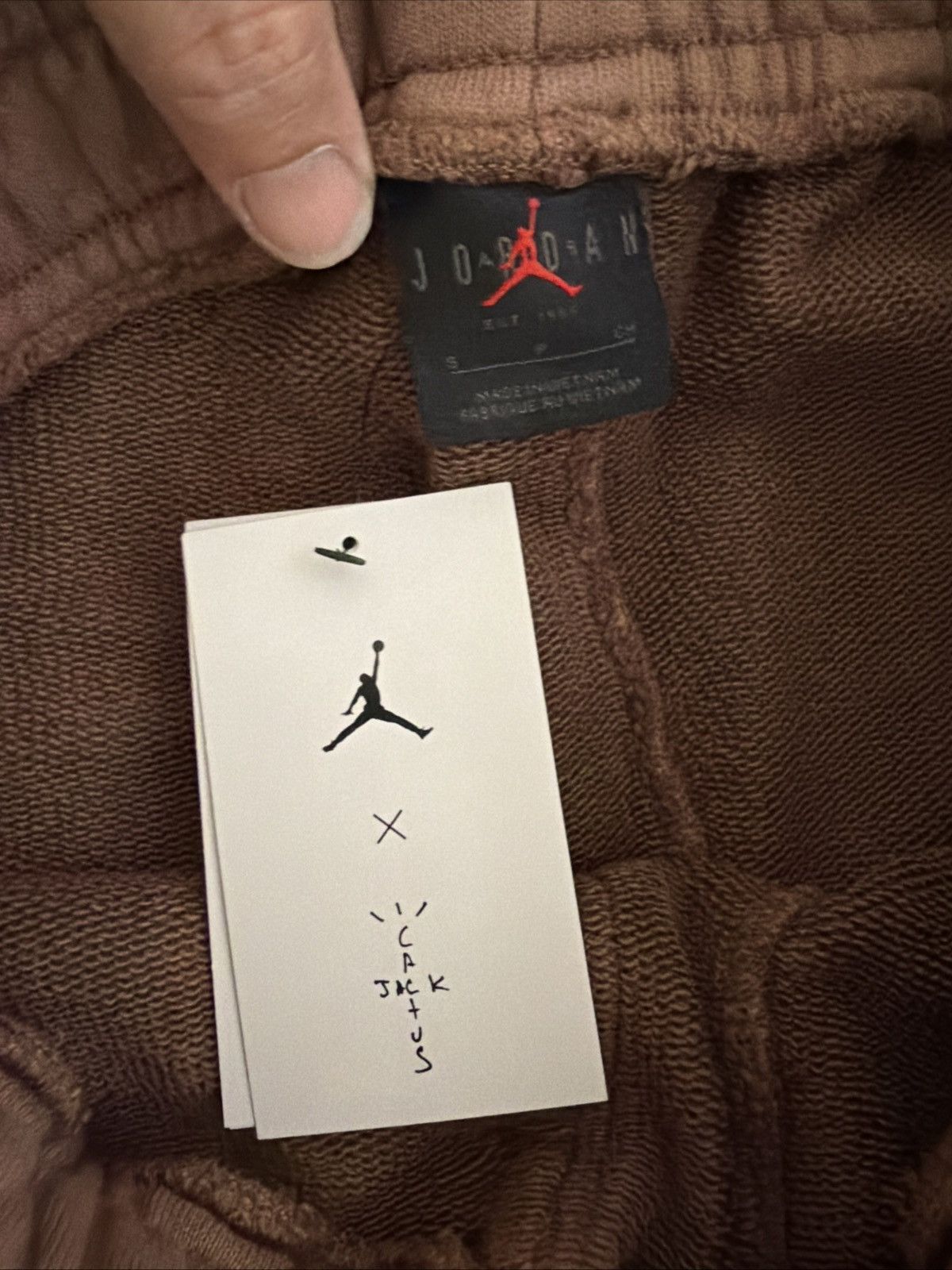 Jordan Brand × Travis Scott Jordan Fleece Pants Colab Travis Scott Cactus Jack Small NWT Size US 32 / EU 48 - 4 Thumbnail