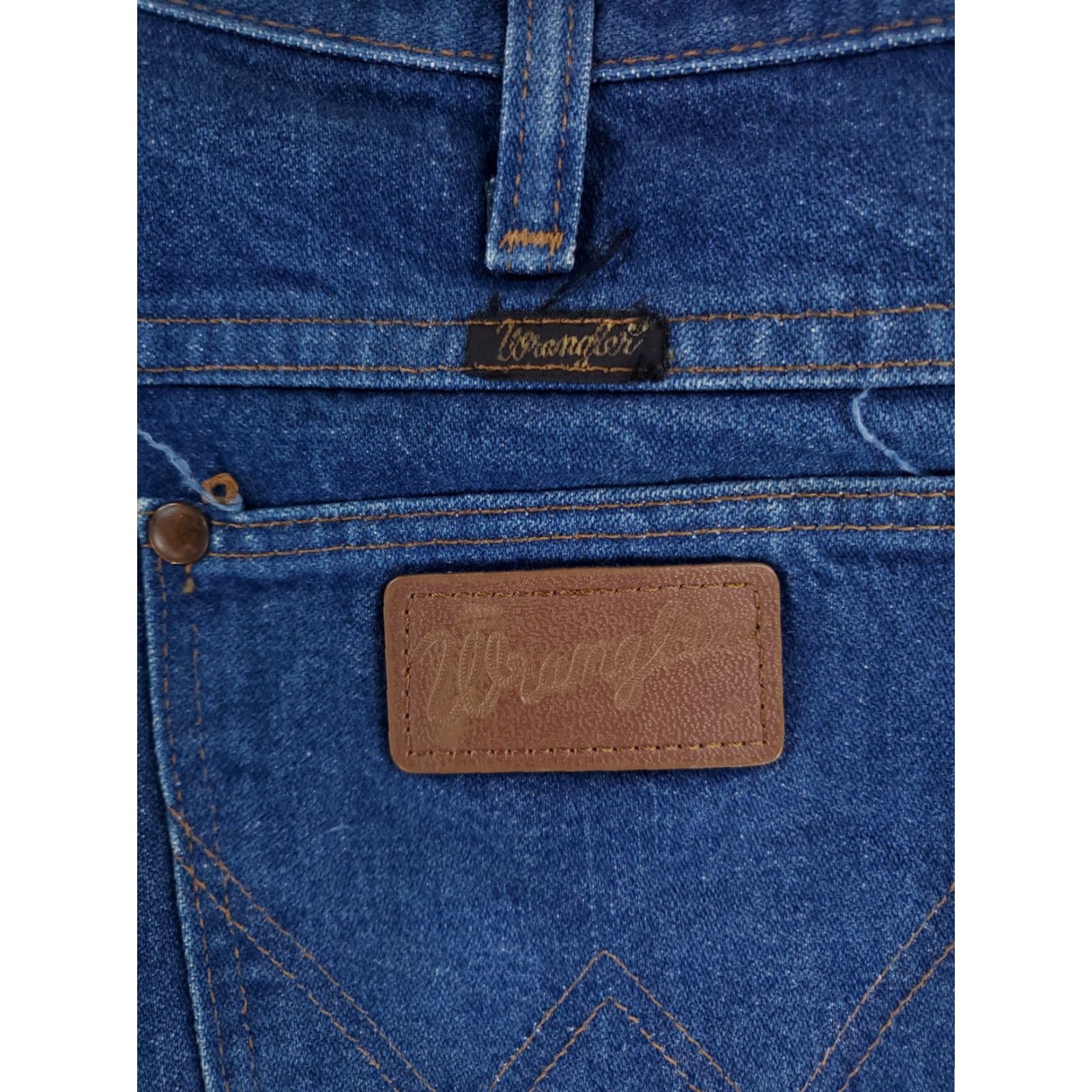 Wrangler VINTAGE Wrangler Jeans Bootcut 90s Mens 32 Inseam 34 Blue Made USA 33 x 34 Actual 32 x 33.5 Size US 32 / EU 48 - 3 Thumbnail