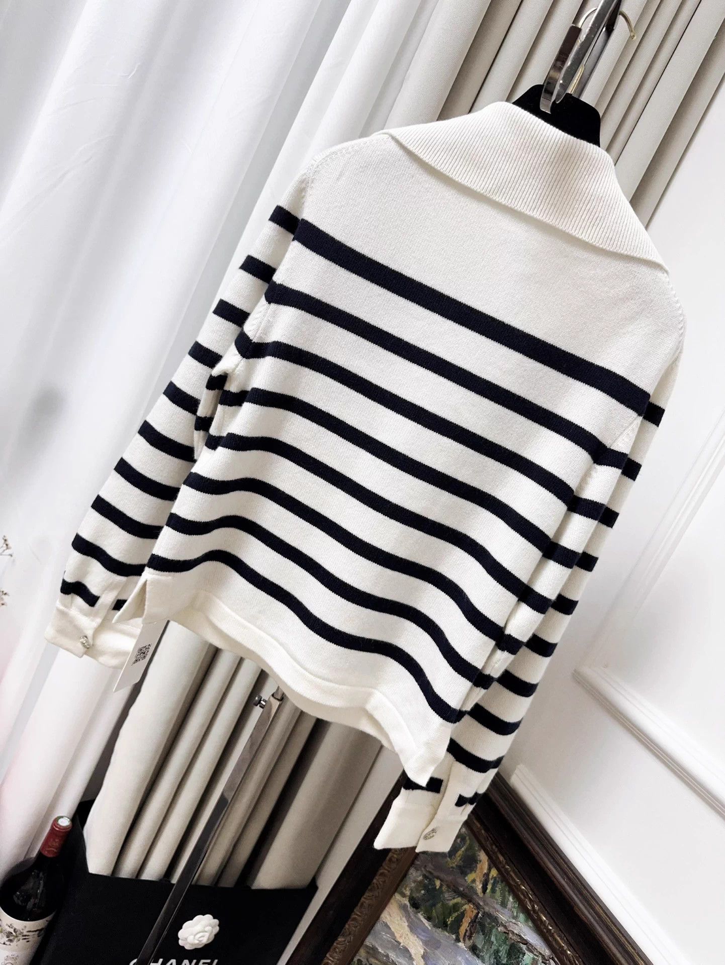 Chanel Chanel 24S Navy-Stripe Sequin Embroidered Cashmere Sweater Size XS / US 0-2 / IT 36-38 - 2 Thumbnail