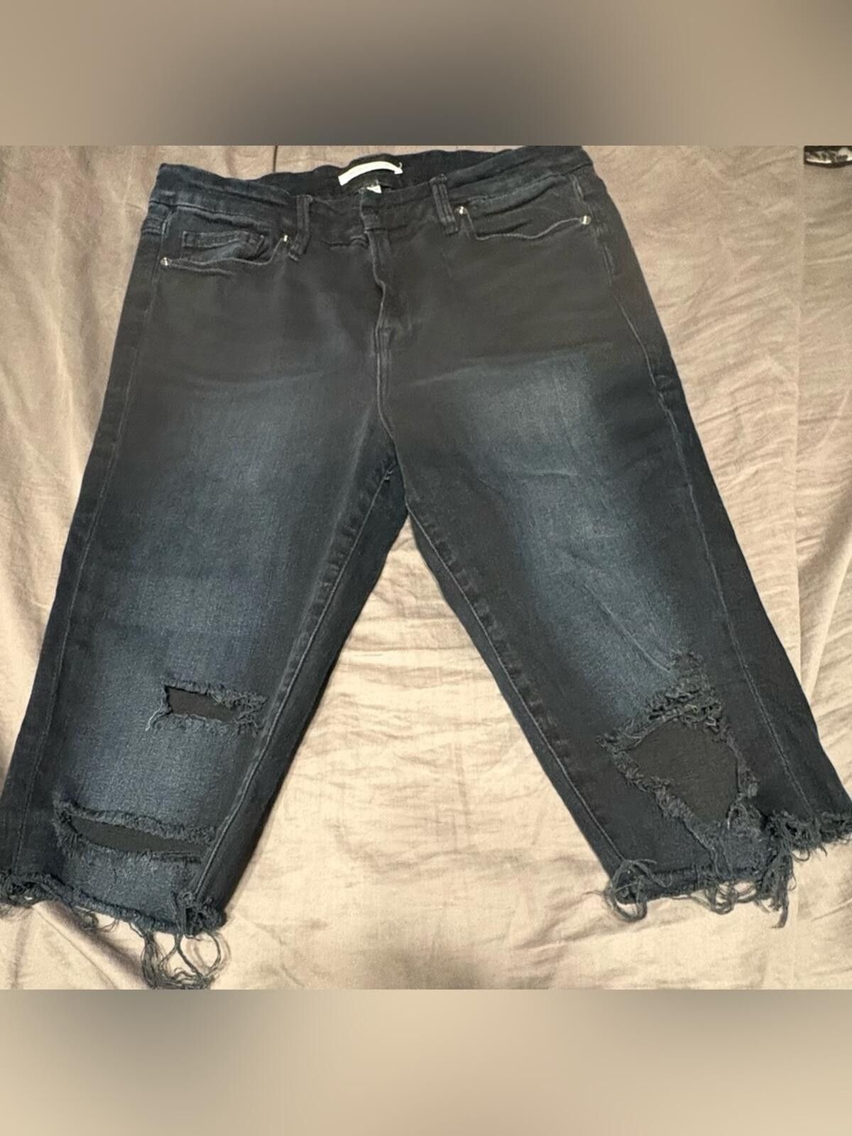 Other Good American GL Distressed Cut Off Bermuda Shorts in Black Size 30" / US 8 / IT 44 - 1 Thumbnail