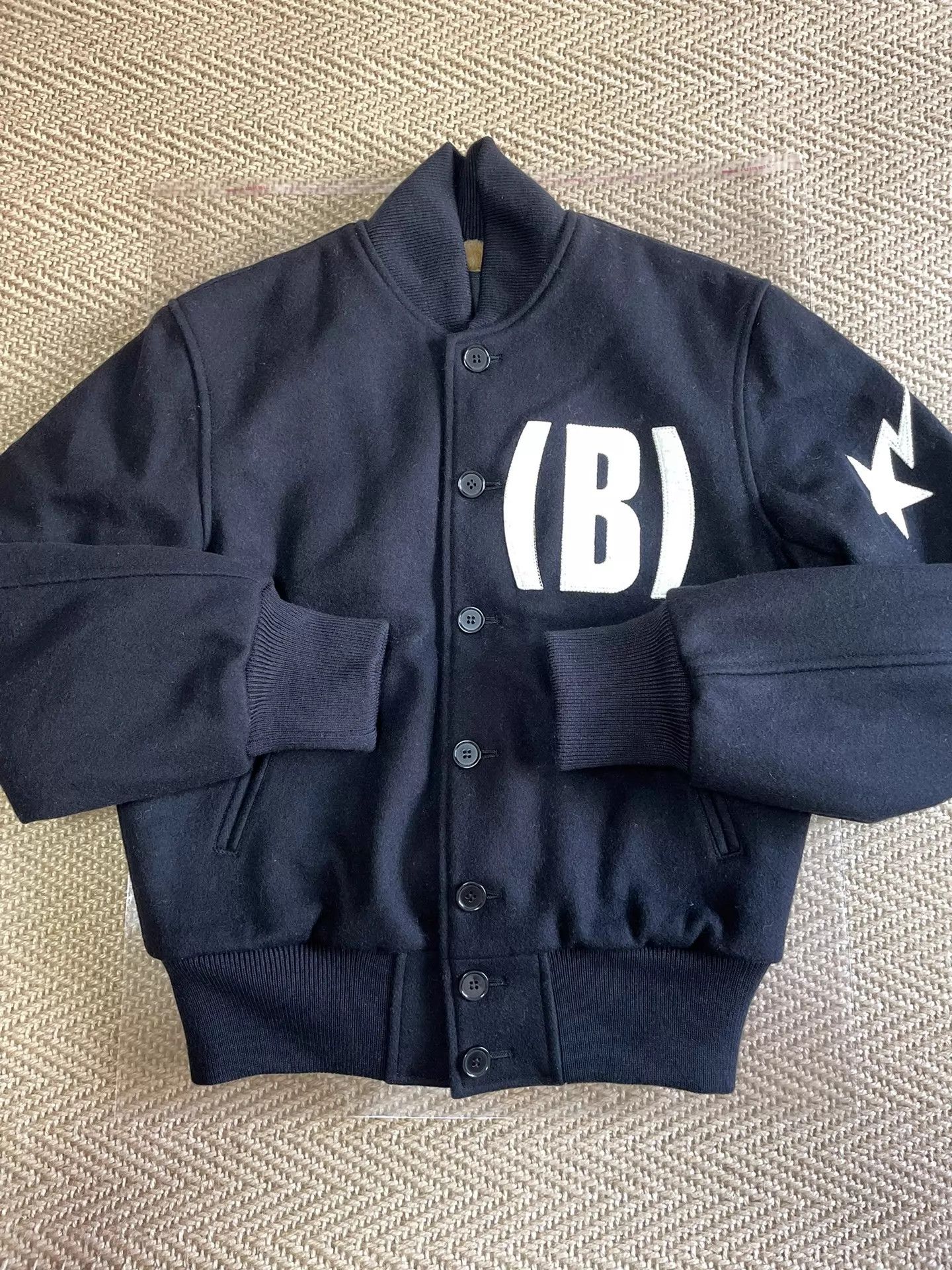 Bape BAPE 90s Magazine Luxury Plush Oversized XS Near New Size US XS / EU 42 / 0 - 1 Thumbnail