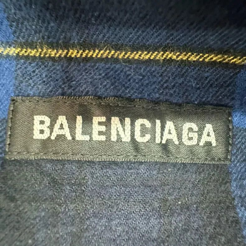 Balenciaga Balenciaga Blue Black Plaid Logo Shirt. Size US L / EU 52-54 / 3 - 6 Thumbnail
