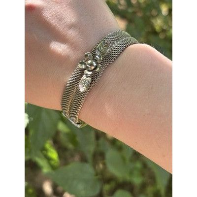 Vintage Silver Tone Mesh Flower Bracelet Vintage With A Fold Over Cl Size ONE SIZE - 1 Thumbnail