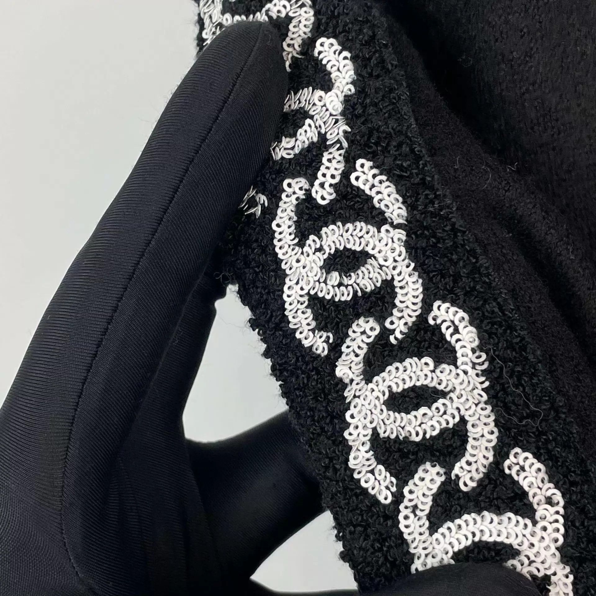 Chanel Chanel Black Sequin Logo Turtleneck Sweater 40 Size US XXS / EU 40 - 8 Thumbnail