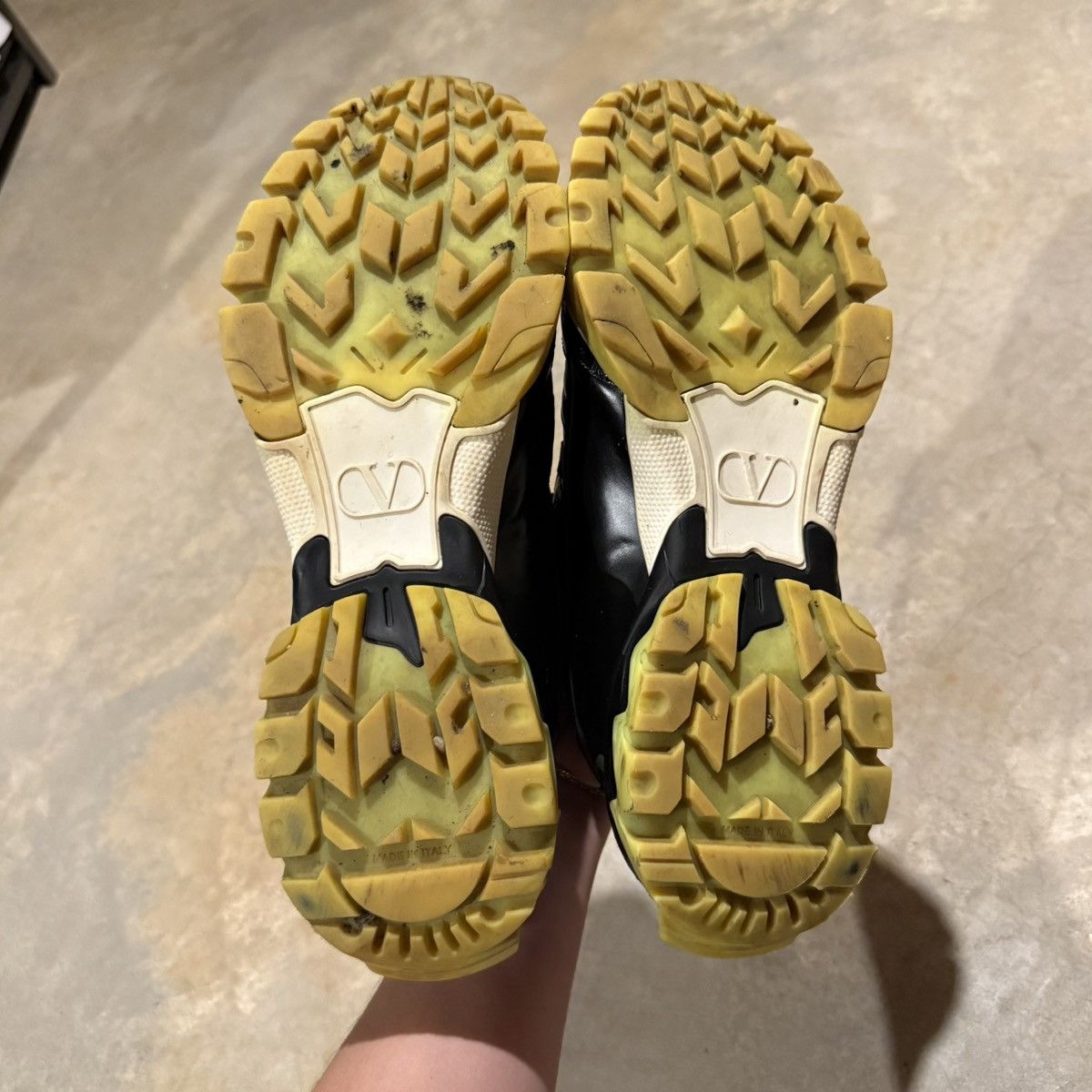 Valentino Valentino Garavani Climbers Trainer Black Multi US 9 Size US 9 / EU 42 - 9 Thumbnail