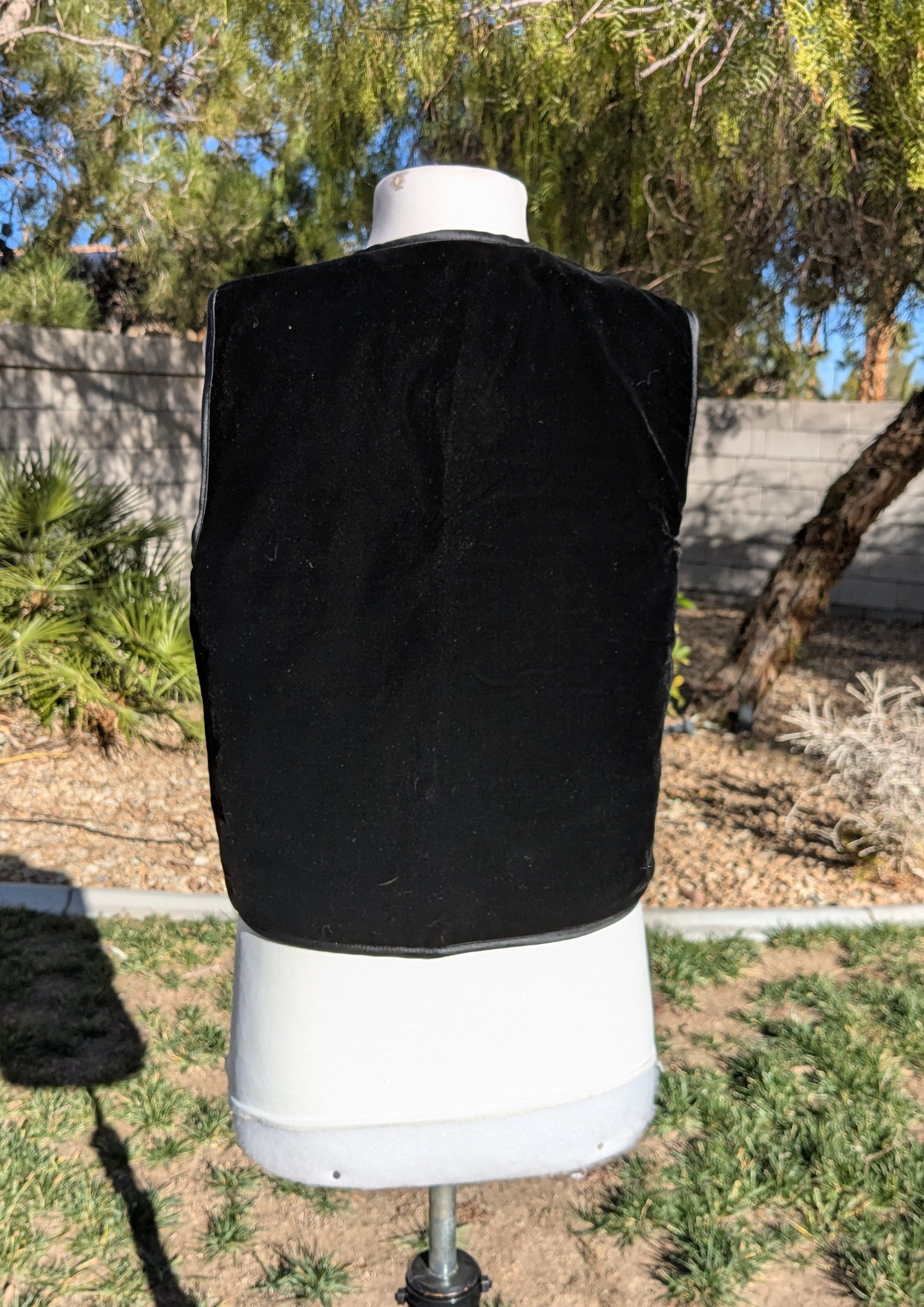 Other Classic Reversible Velvet/Quilted Vest Design Top Size US S / EU 44-46 / 1 - 4 Thumbnail