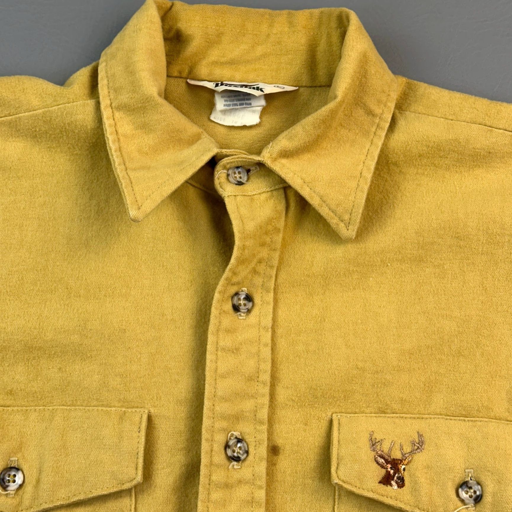 Logo 7 VINTAGE Duxbak Shirt Mens Large Chamois Heavyweight Button Up Buck Logo USA 80s Size US L / EU 52-54 / 3 - 5 Thumbnail