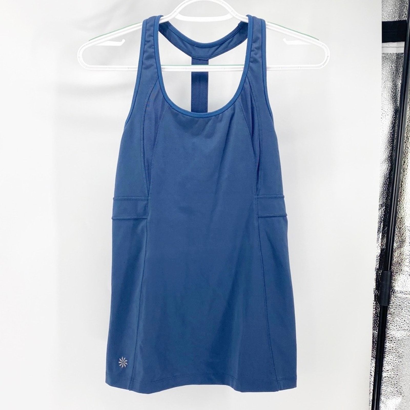 Athleta Athleta Stunner t strap athletic shelf bra tank Top sz S Size S / US 4 / IT 40 - 1 Thumbnail