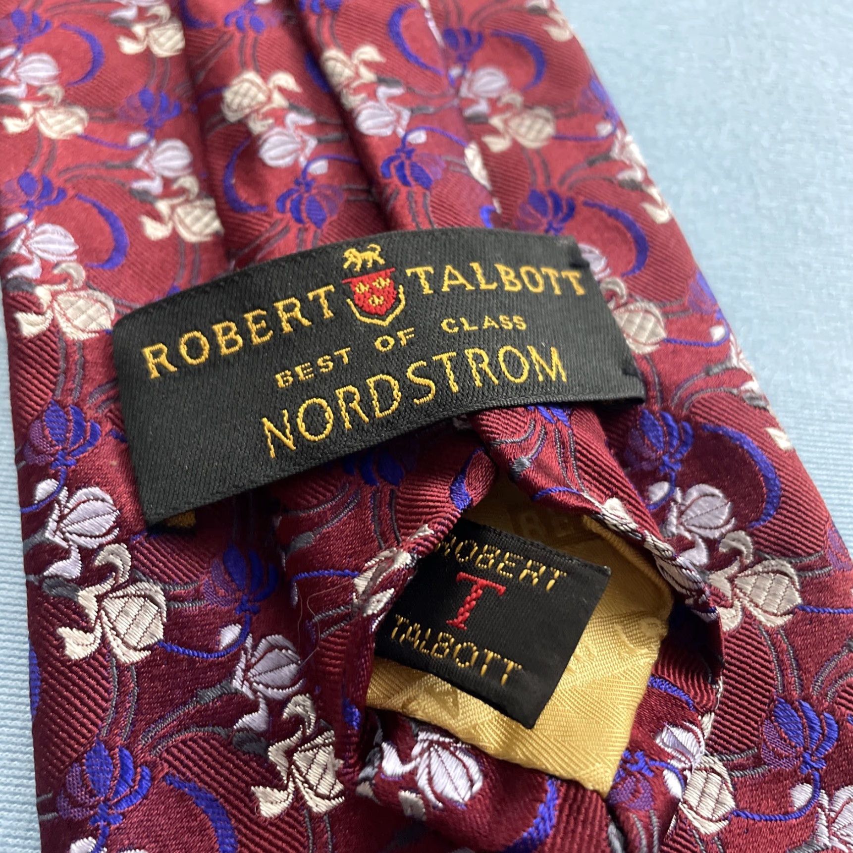 Robert Talbott VINTAGE Robert Talbott Best of Class Medallion Tie 100% Silk Made USA Red Blue Geometric Classic 57"-60" Men's Tie Size ONE SIZE - 2 Thumbnail