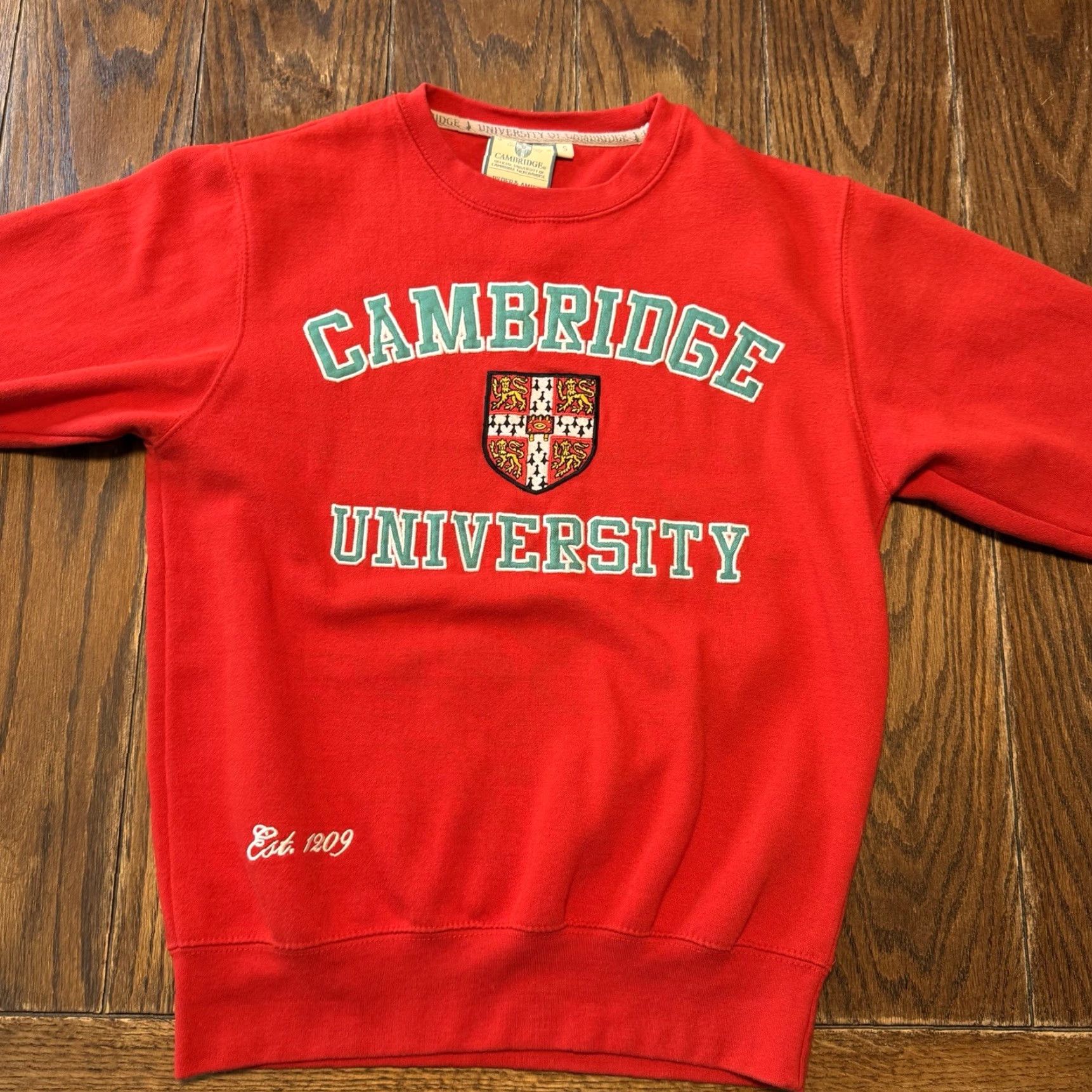 Vintage VINTAGE Cambridge University Official Burgundy Crewneck Sweatshirt Small Embroidered Mens Size US S / EU 44-46 / 1 - 2 Thumbnail