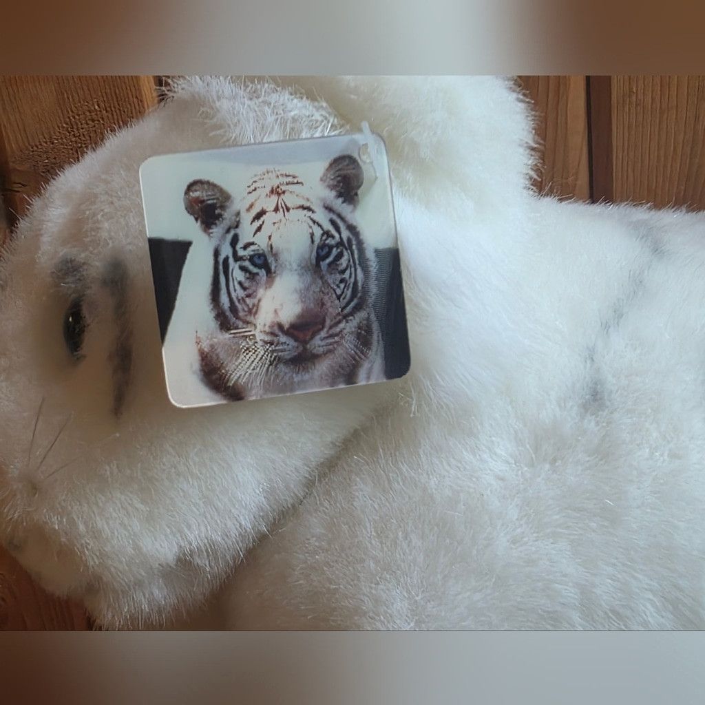 The Unbranded Brand Siegfried & Roy 1999 Mirage Roaring White Plush Tiger NWT Size ONE SIZE - 3 Thumbnail