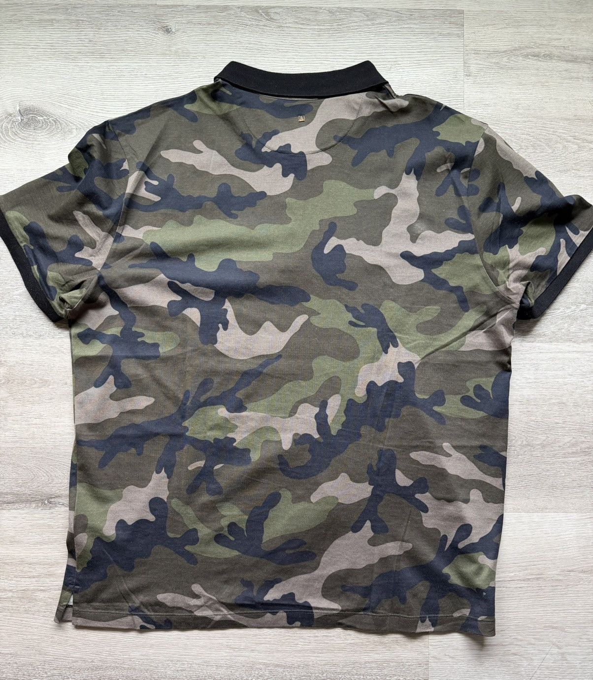 Valentino Valentino camofluage short sleeve polo shirt Size US XXL / EU 58 / 5 - 2 Thumbnail