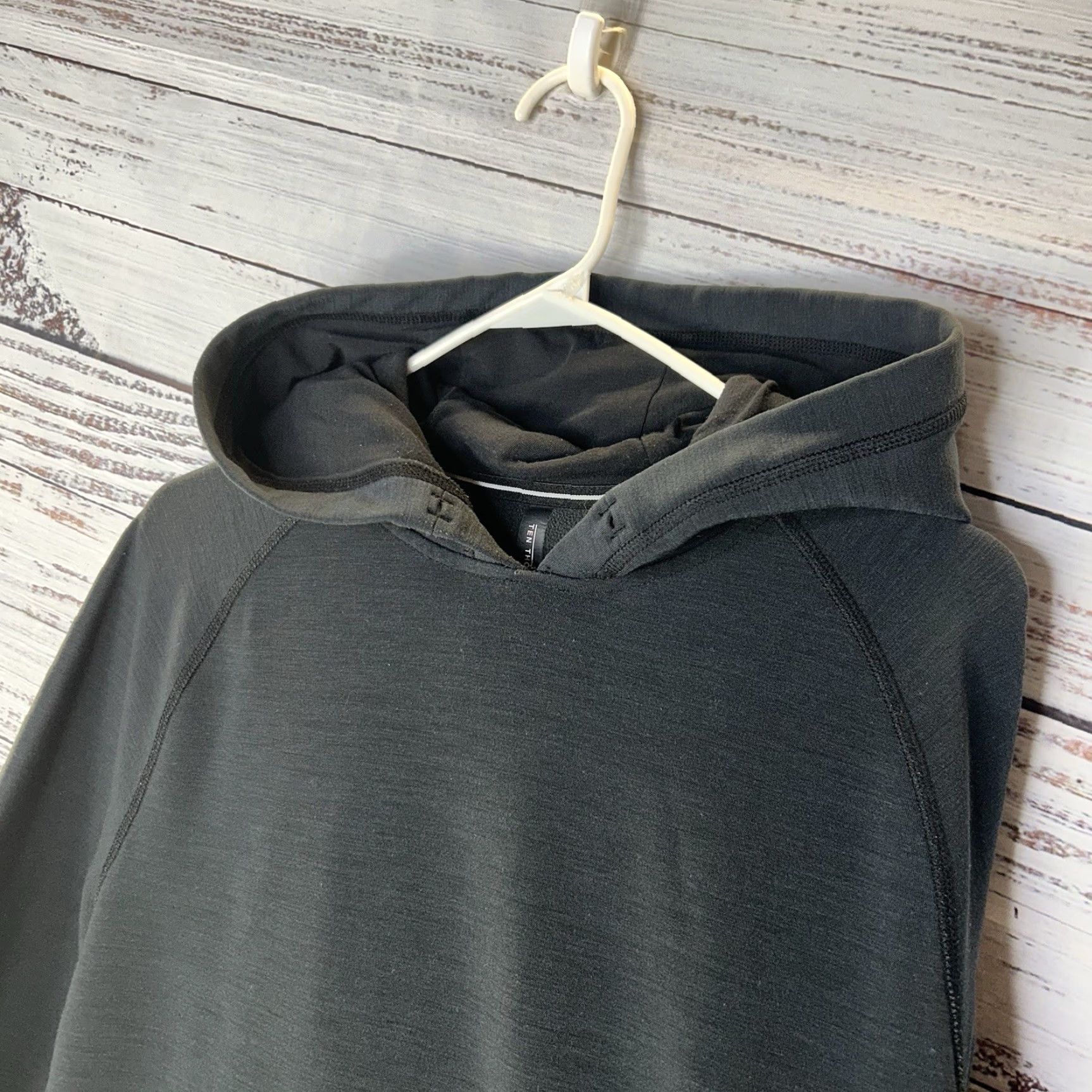 Ten Thousand Ten Thousand Merino Tech Hoodie Sweatshirt Pullover Training Gym Black Medium Men Hoodie Pullover Hooded Pockets Logo Knit Solid Pattern Size US M / EU 48-50 / 2 - 5 Thumbnail