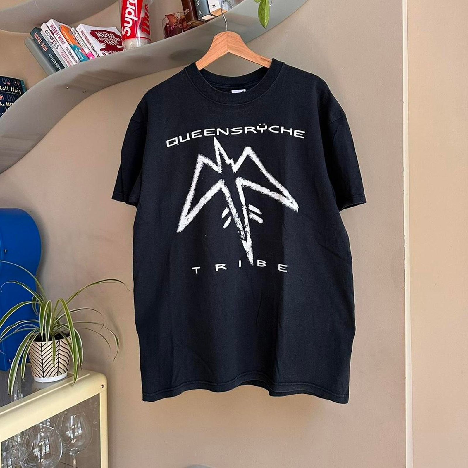 Band Tees × Vintage Vintage Queensryche Tribe Band Shirt Size US L / EU 52-54 / 3 - 1 Thumbnail