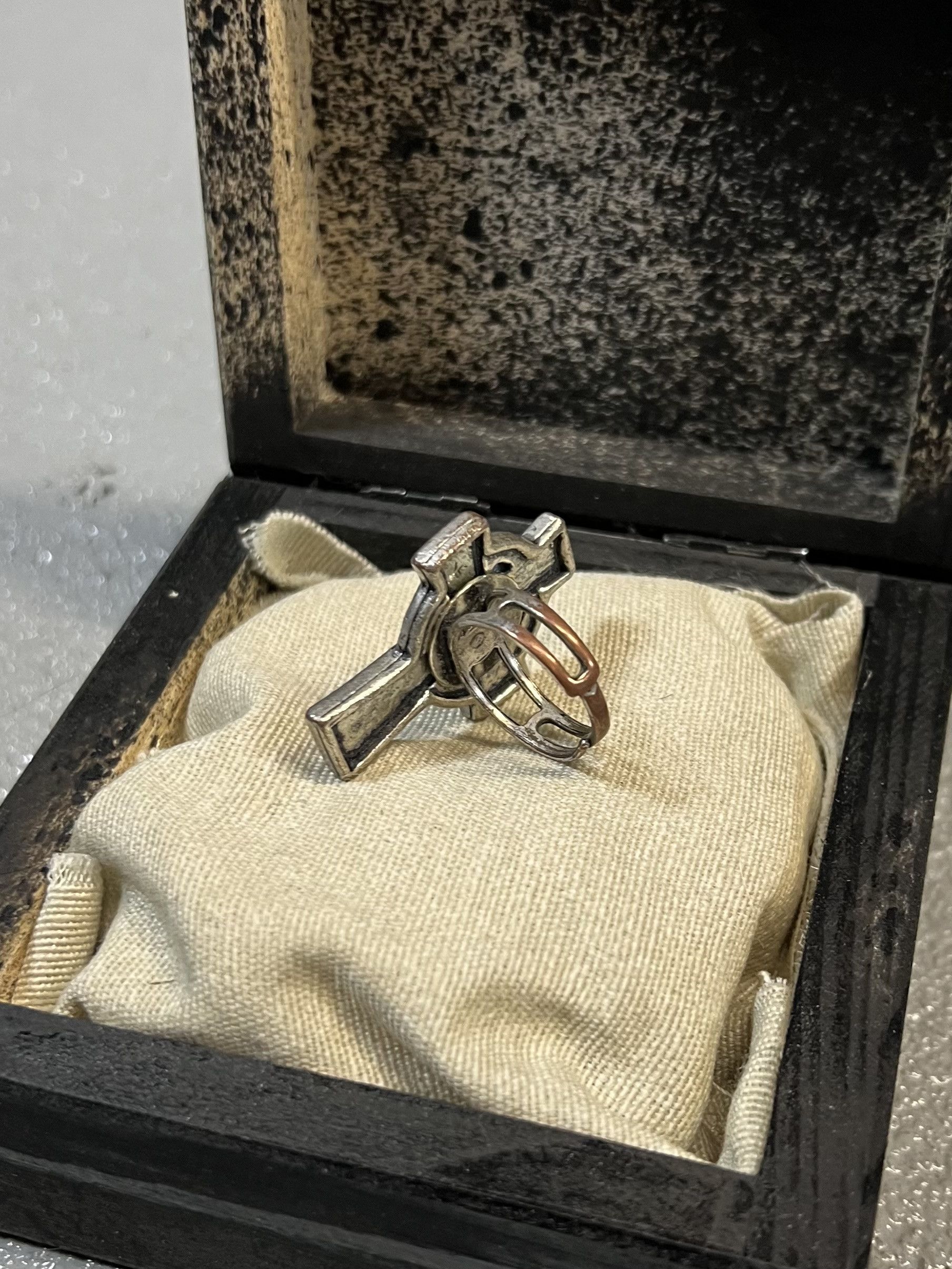 Vintage Vintage Celtic Cross ring. Size ONE SIZE - 3 Thumbnail