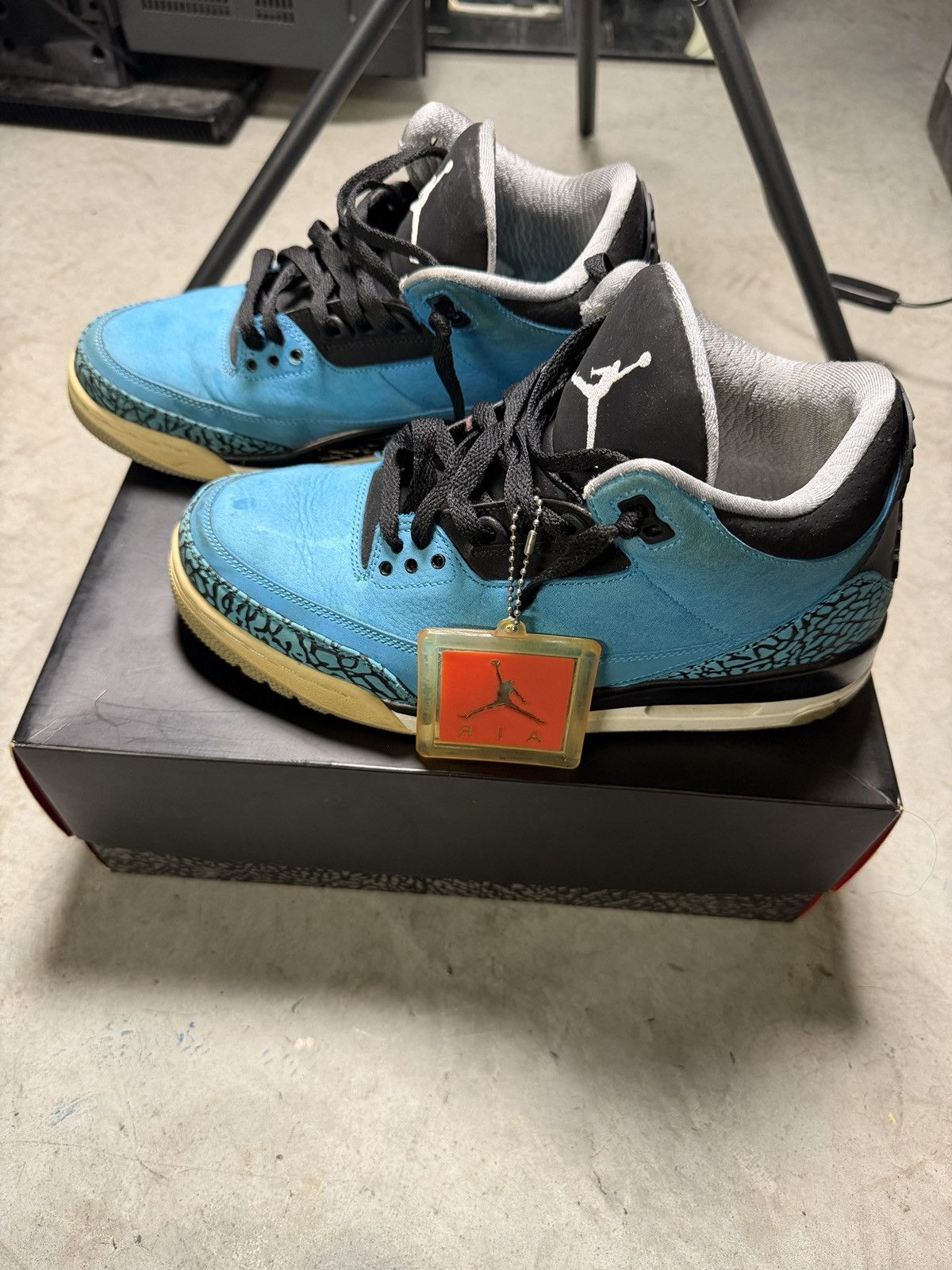 Nike Jordan Air Jordan 3 Retro Powder Blue Men’s Mid Top Sneaker Size US 8.5 / EU 41-42 - 1 Thumbnail