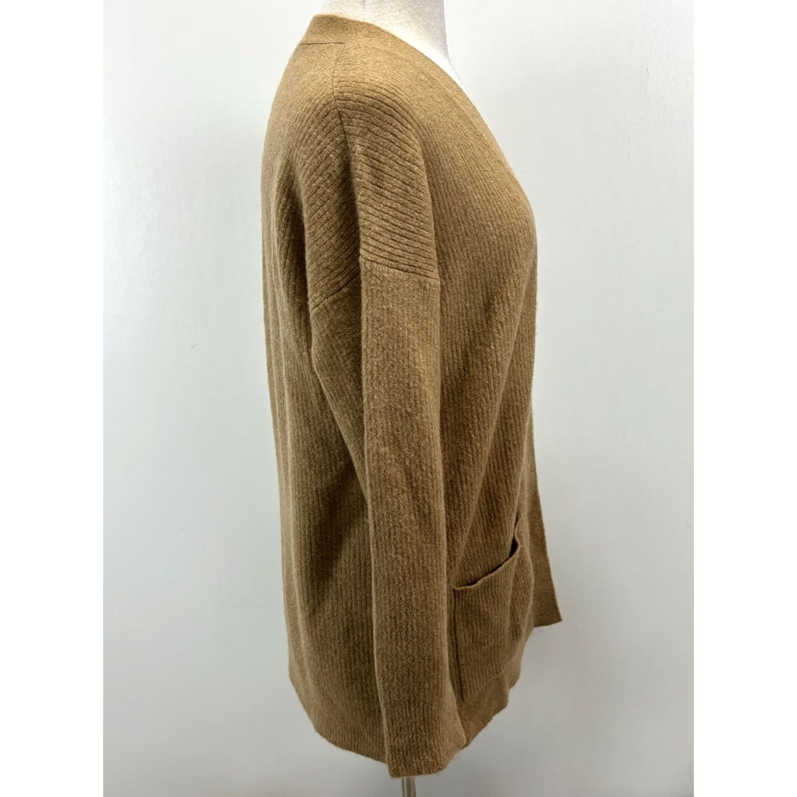 J.Crew J. Crew Cardigan Sweater Women’s M Tan Open Front Mid Length Solid Knit Acrylic Blend Vintage No Size M / US 6-8 / IT 42-44 - 4 Thumbnail