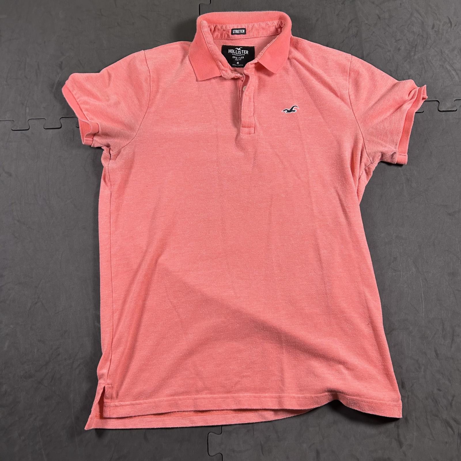 Hollister Men's Coral Pink Polo Shirt with Embroidered Logo Size US M / EU 48-50 / 2 - 1 Thumbnail