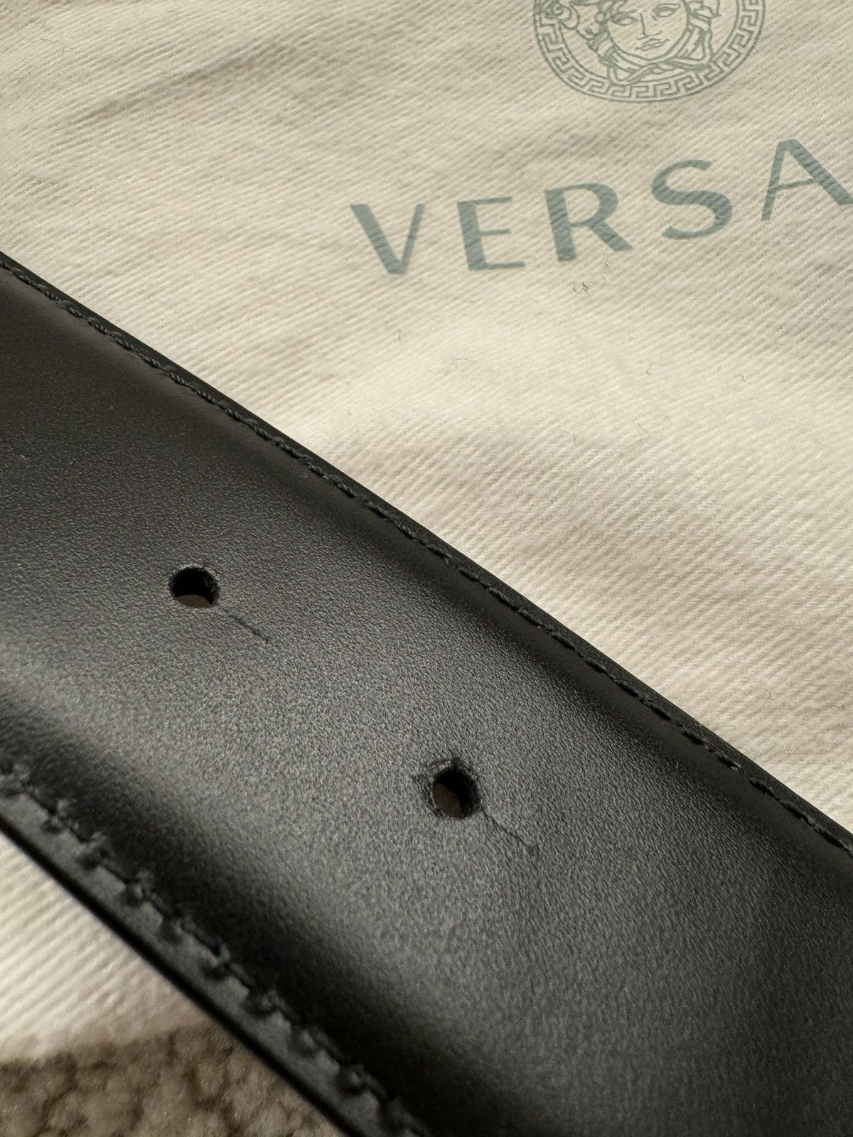 Designer × Versace × Vintage ⚜️ Versace Reversible Baroque Black Belt Size 34 - 9 Thumbnail