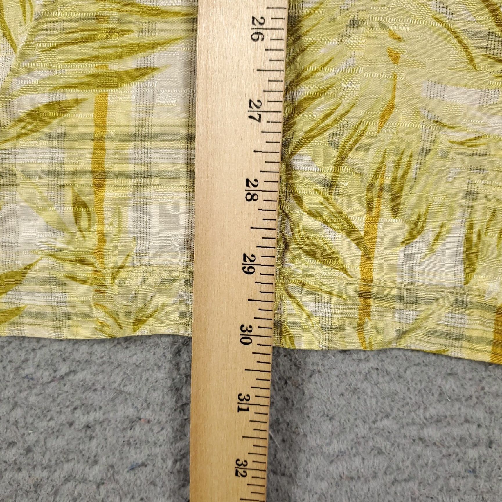Tommy Bahama Tommy Bahama Hawaiian Shirt Mens Large Yellow Floral Button-Up Short Sleeve Size US L / EU 52-54 / 3 - 4 Thumbnail