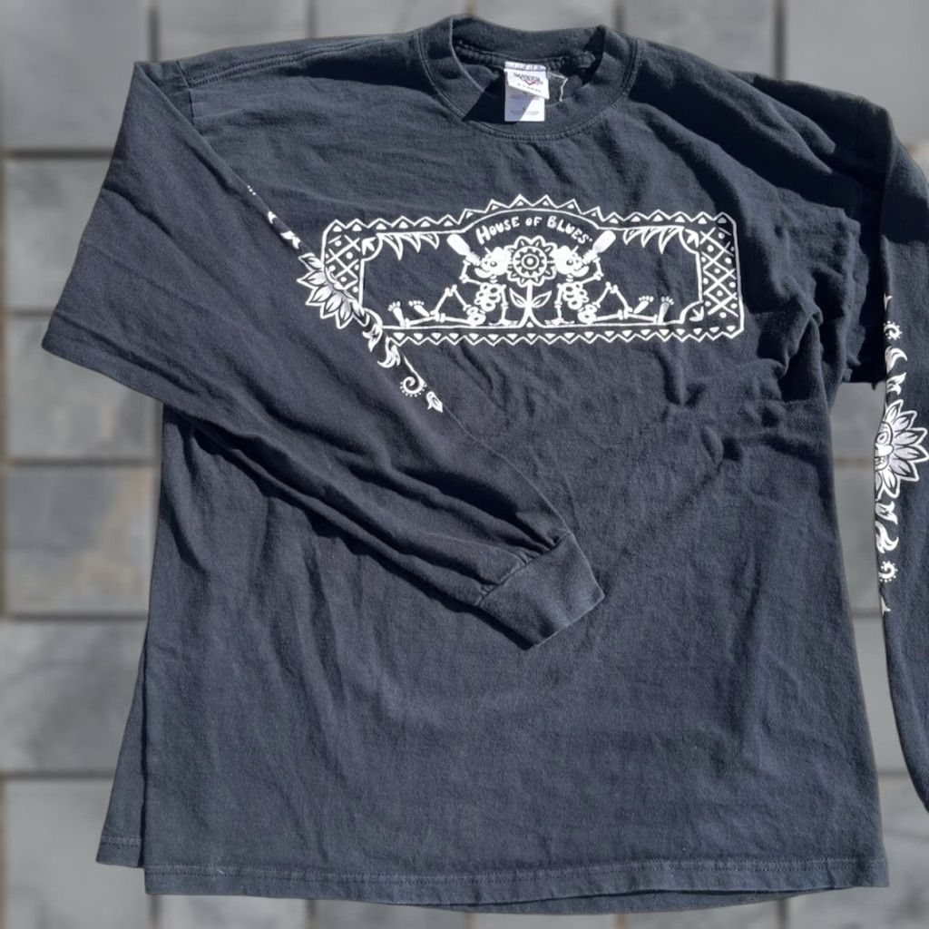 Vintage VINTAGE House of Blues T-Shirt Black Logo Long Sleeve XL Production Staff Rock HOB Men’s Shirt Size US XL / EU 56 / 4 - 1 Thumbnail
