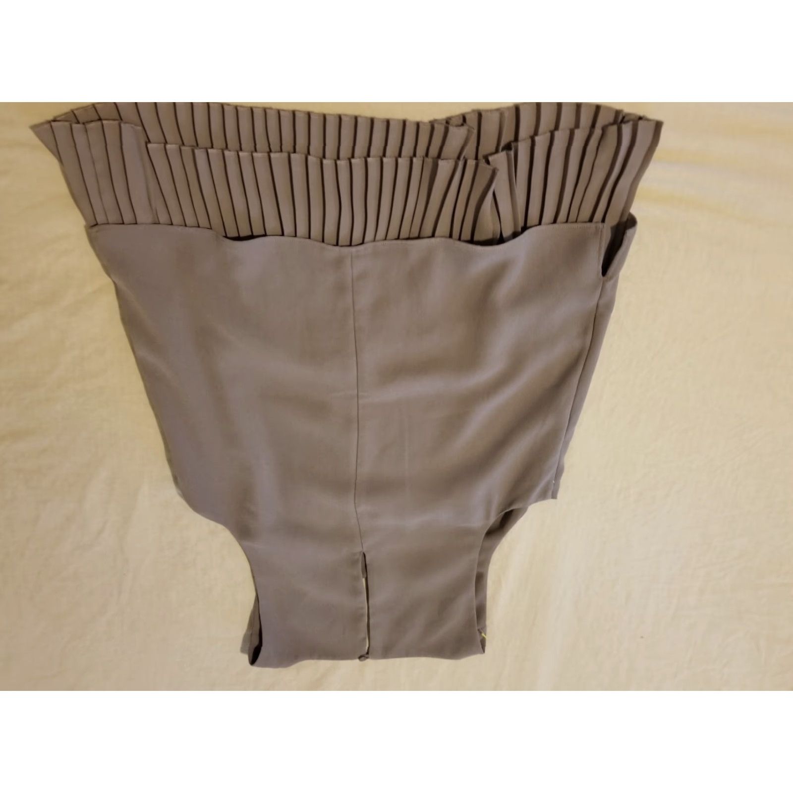 Banana Republic VINTAGE? No, not vintage. Banana Republic Shirt Blouse XS Women Beige Khaki. Size XS / US 0-2 / IT 36-38 - 5 Thumbnail