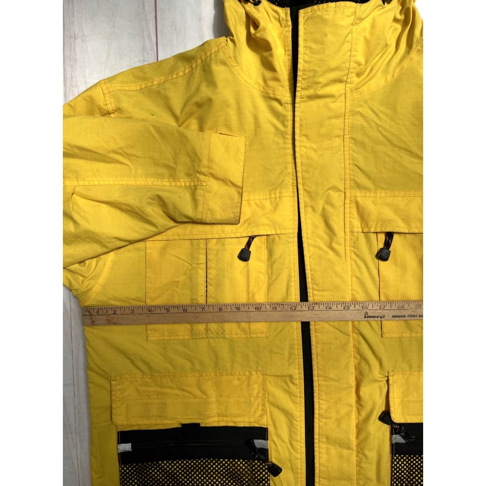 Tommy Hilfiger VINTAGE Tommy Hilfiger Outdoors Expedition Guide Jacket Parka 3M Yellow XL Mens 90s Windbreaker Nylon Zip Velcro Size US XL / EU 56 / 4 - 4 Thumbnail