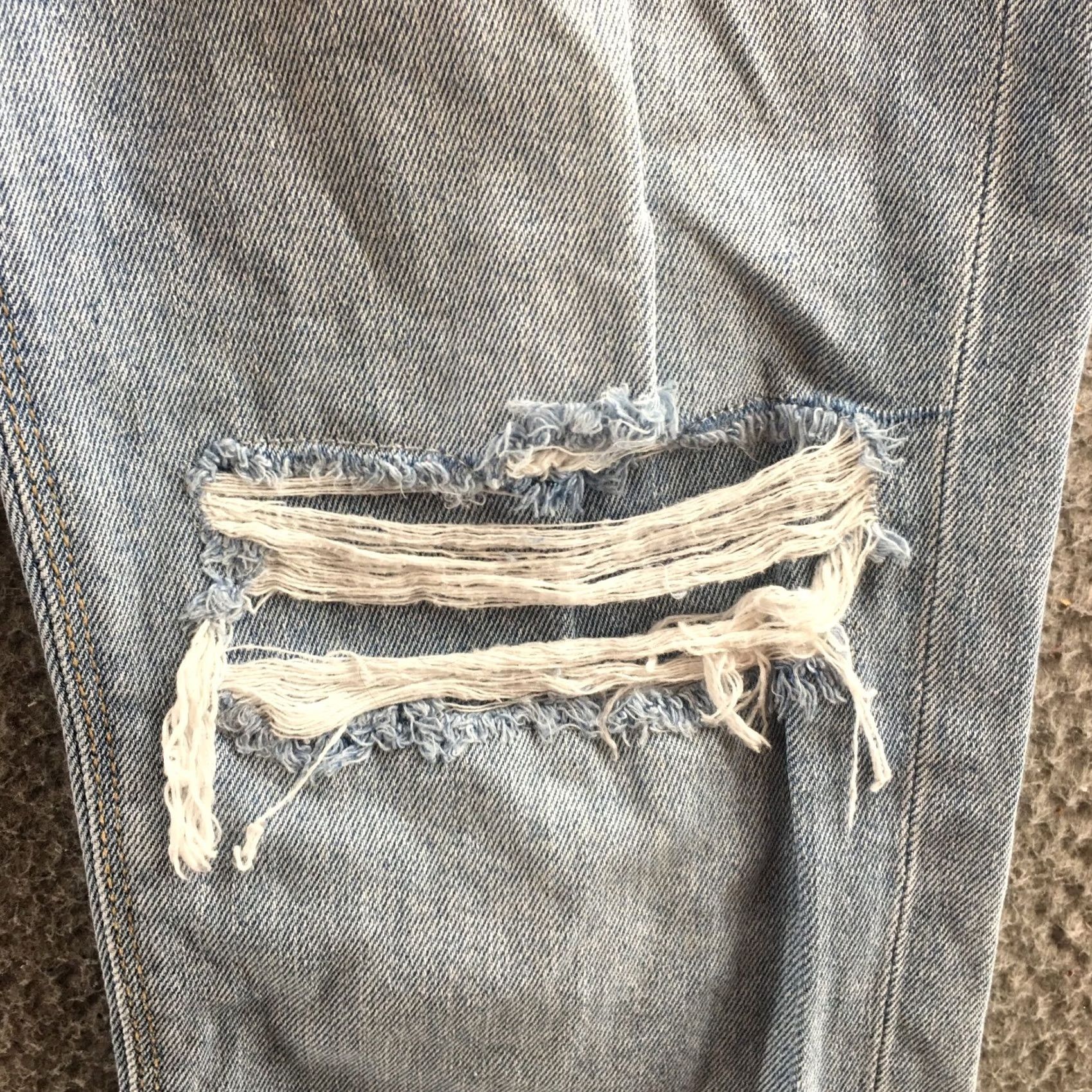 American Eagle Outfitters American Eagle AE Jeans Womens 6 Regular Blue Light Wash Distressed Ripped Denim Size 28" / US 6 / IT 42 - 7 Thumbnail