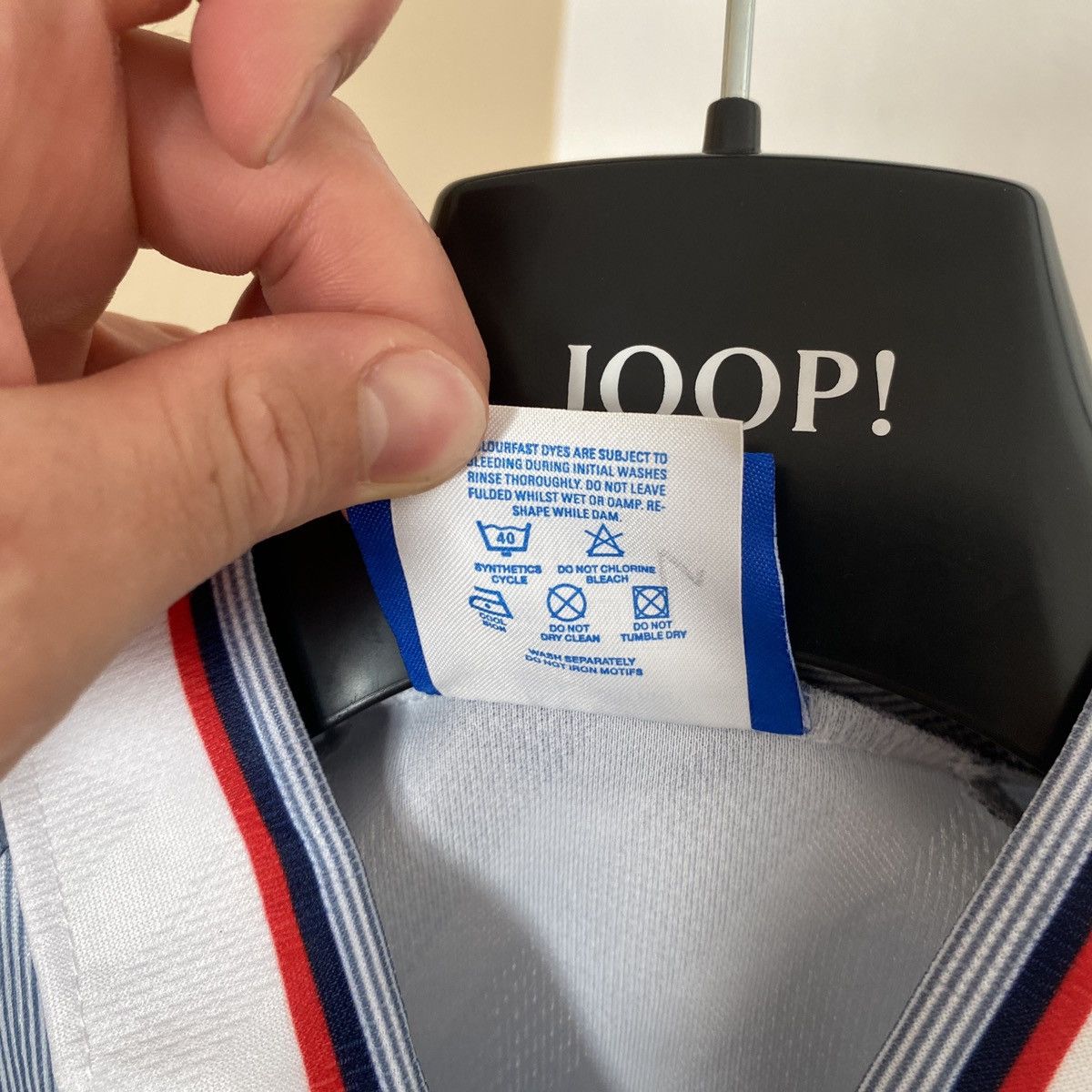 Vintage Vintage Jersey England Umbro 1996 -Shearer 9 Size US L / EU 52-54 / 3 - 8 Thumbnail