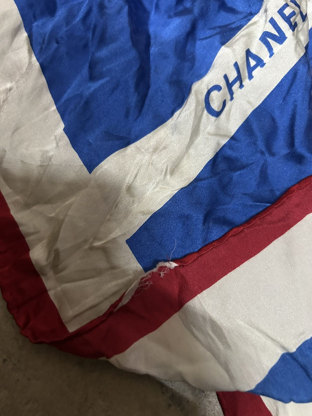 Chanel 90s Geometric Logo Print Red/White/Blue Silk Scarf Size ONE SIZE - 10 Thumbnail