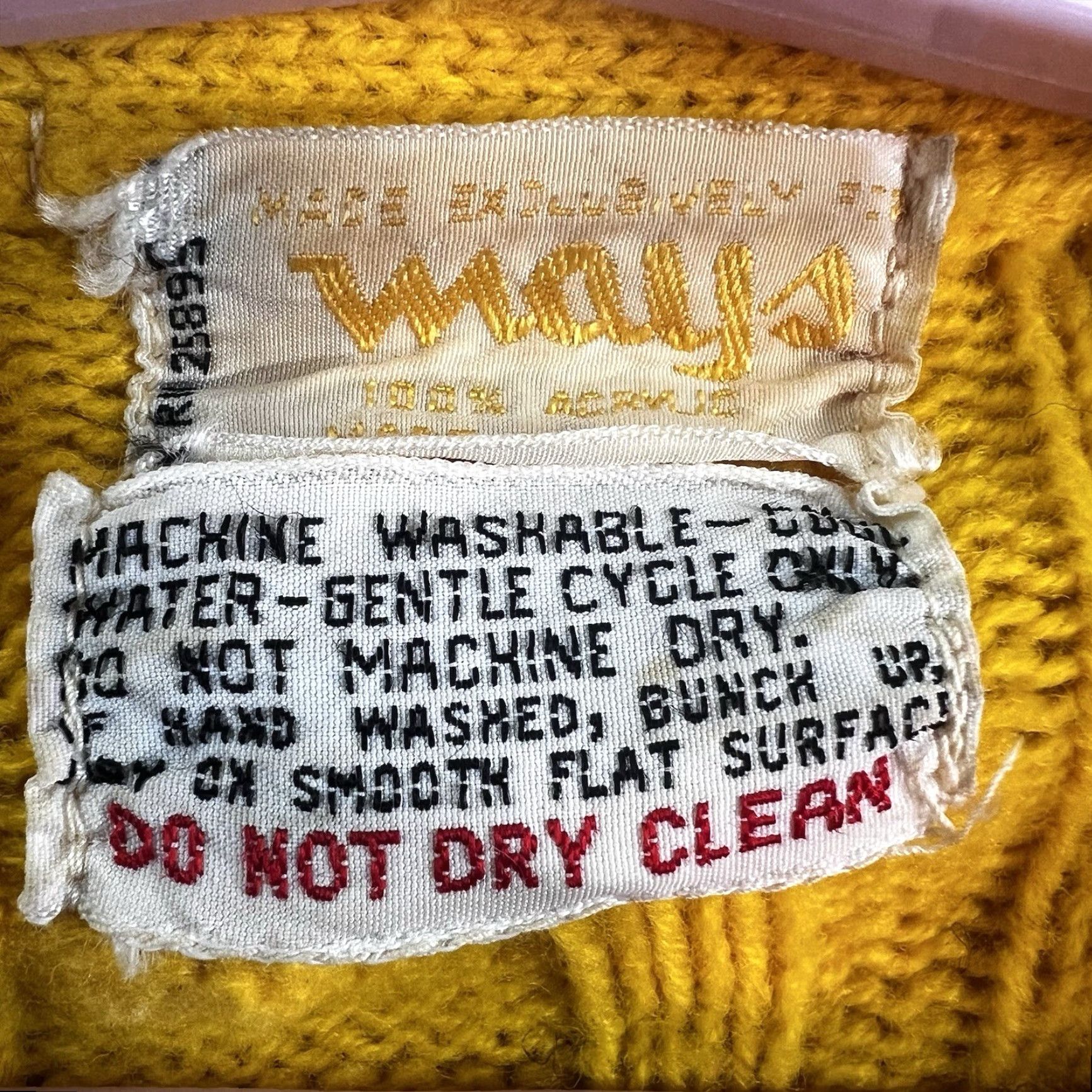 Vintage VINTAGE May's Cardigan Shirt Women S Yellow Cable Knit 80s 90s Bohemian Raglan Sleeve Button Size S/M Size S / US 4 / IT 40 - 6 Thumbnail