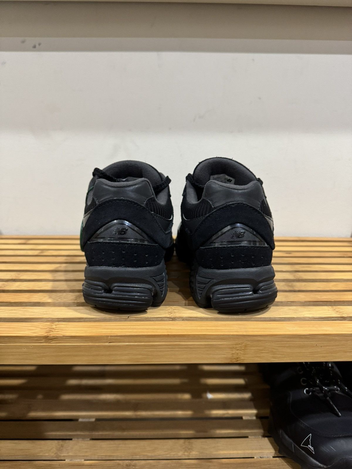 New Balance New Balance 2002R Triple Black Suede Mens US 5.5 Size US 5.5 / EU 38 - 4 Thumbnail