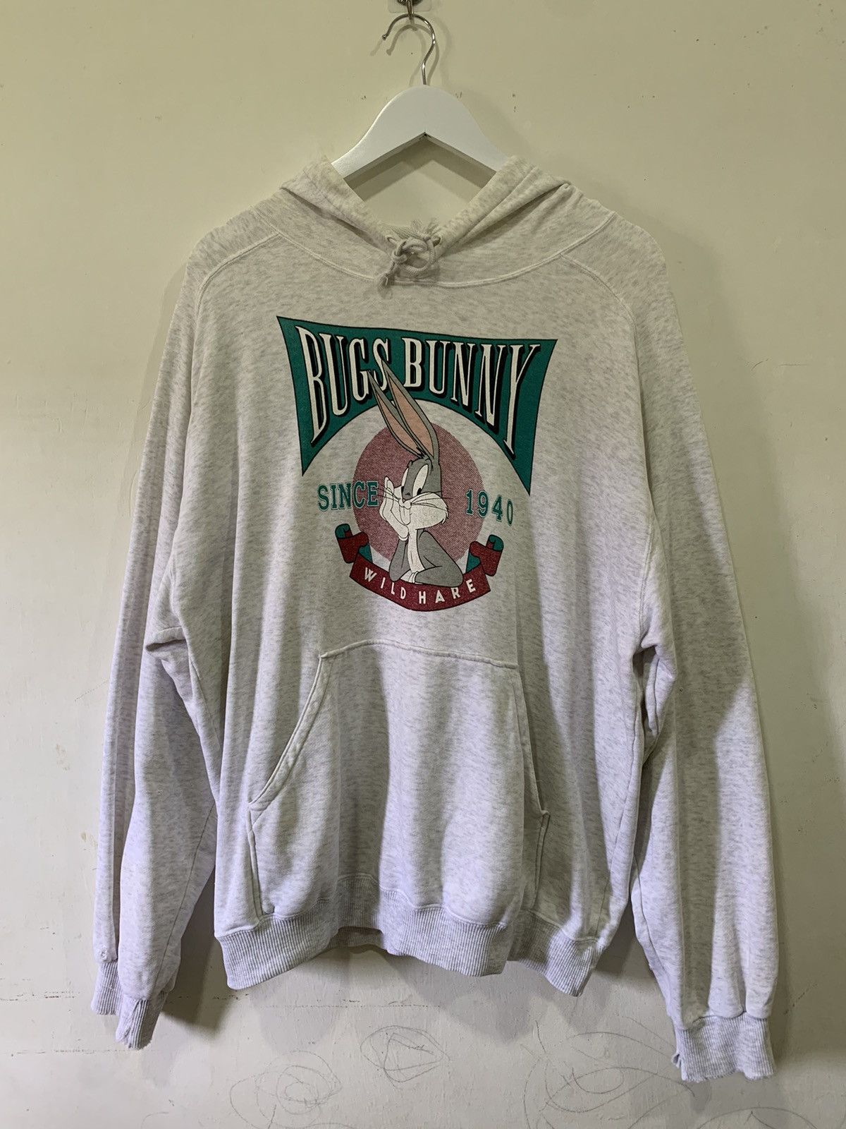 Vintage Looney Tunes Bugs Bunny 90' Hoodie - Main Image