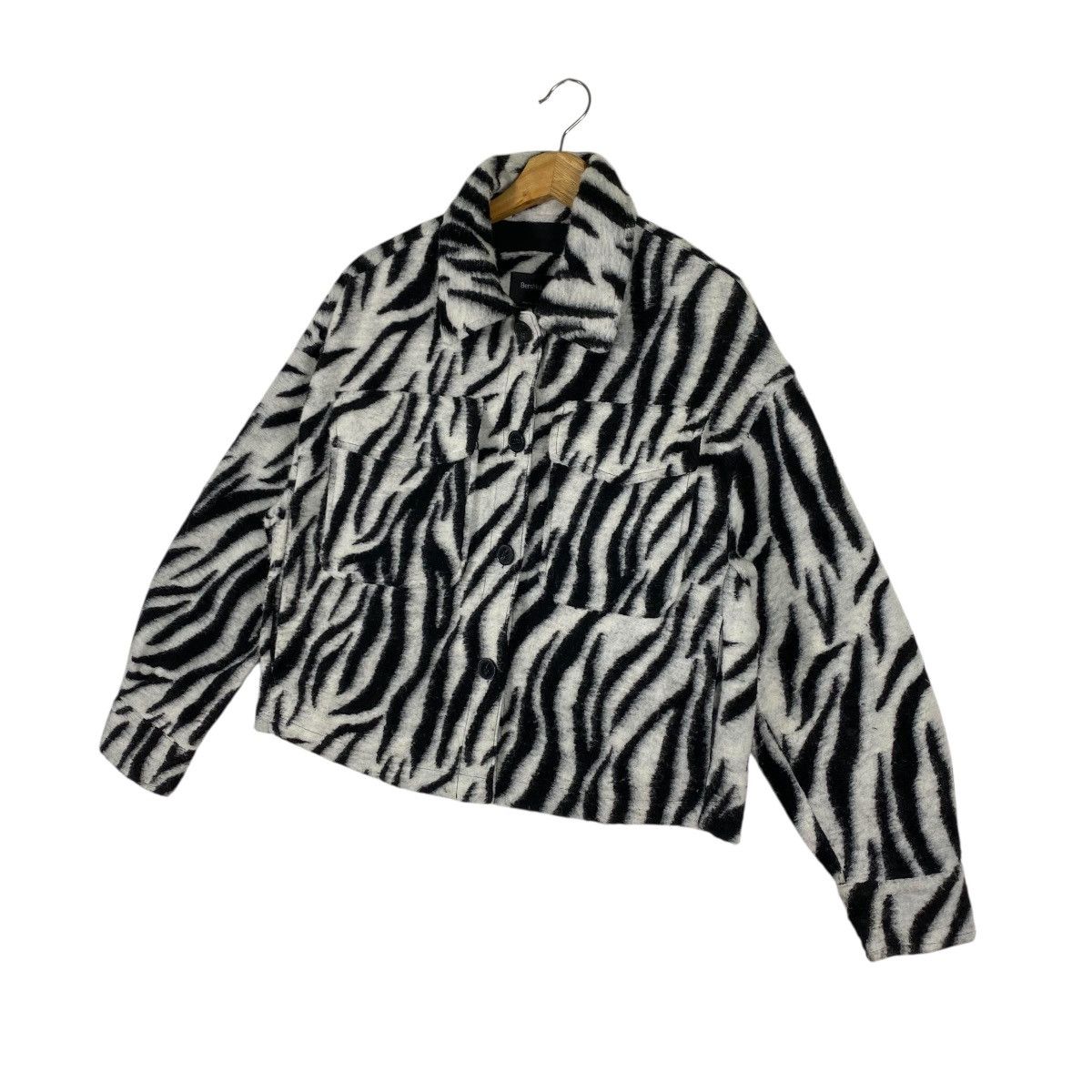 Bershka Bershka Zebra Print Wool Button Jacket M/L Size Size M / US 6-8 / IT 42-44 - 5 Thumbnail