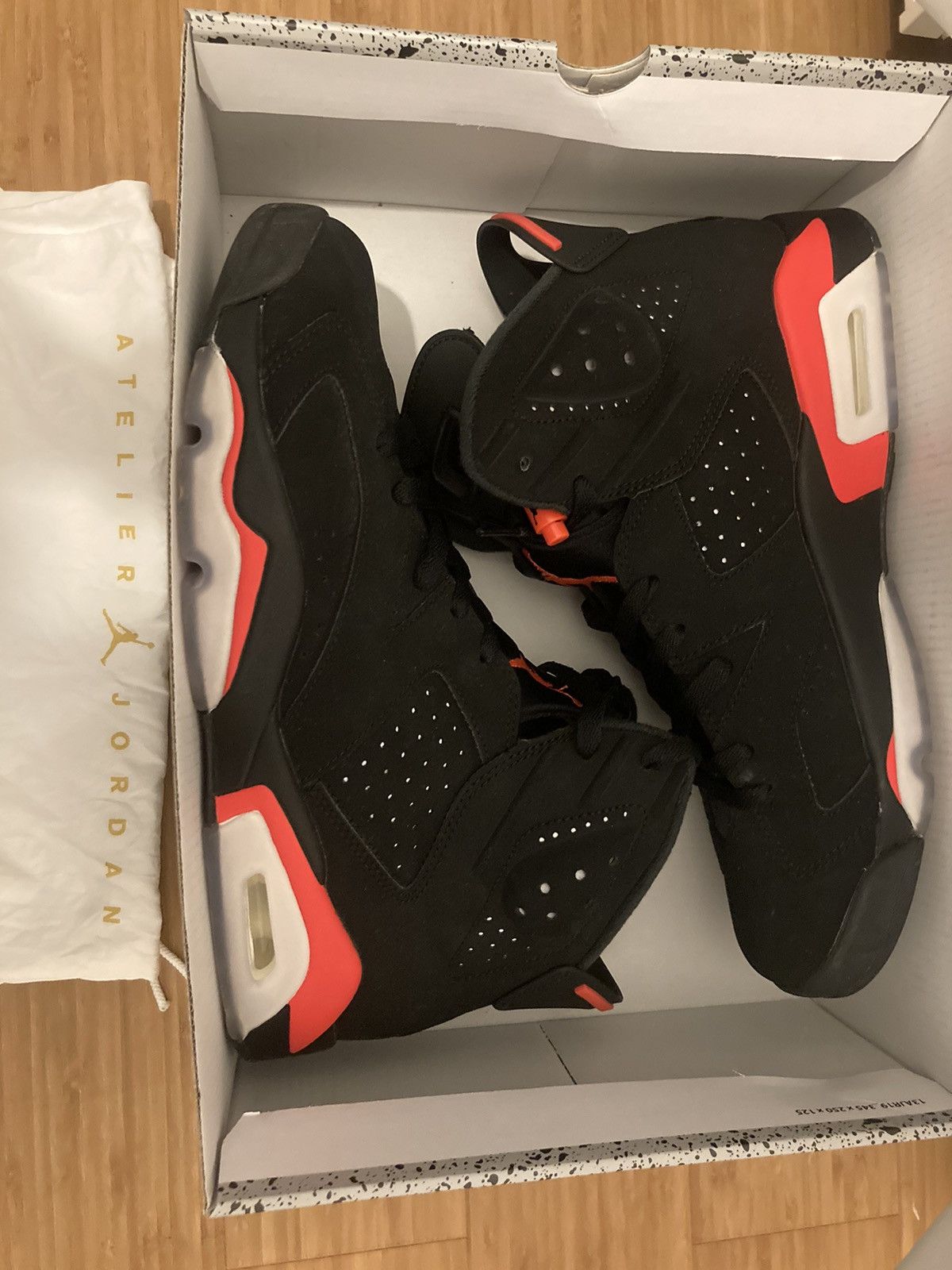 Air Jordan black infrared 2019