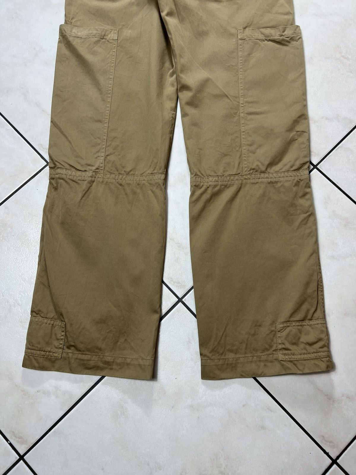 Emporio Armani Emporio armani big pockets cargo pants buckle back archive Size US 32 / EU 48 - 14 Thumbnail