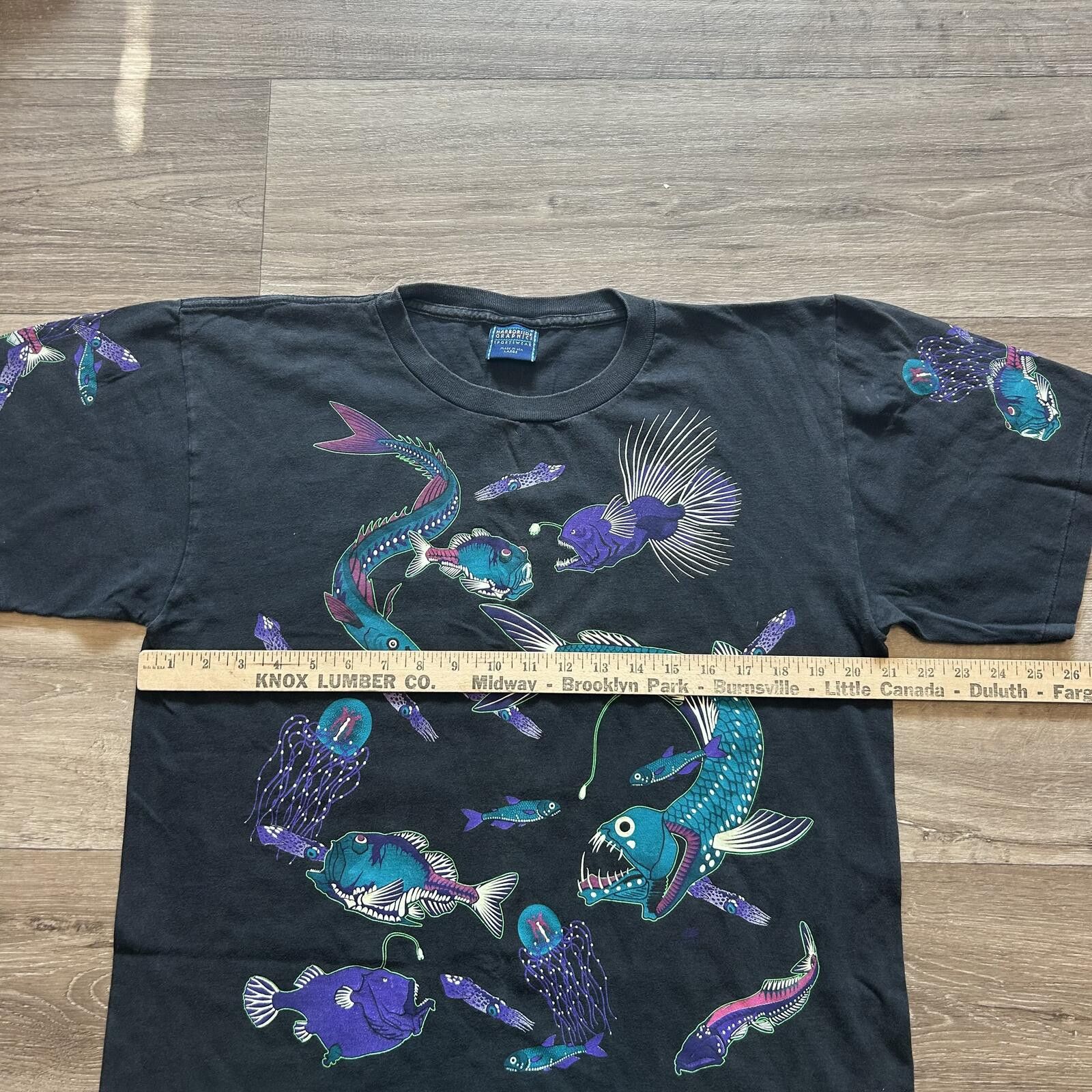 Unknown London Vintage 90’s Deep Sea Creatures Fish Aop Graphic t shirt Size ONE SIZE - 6 Thumbnail