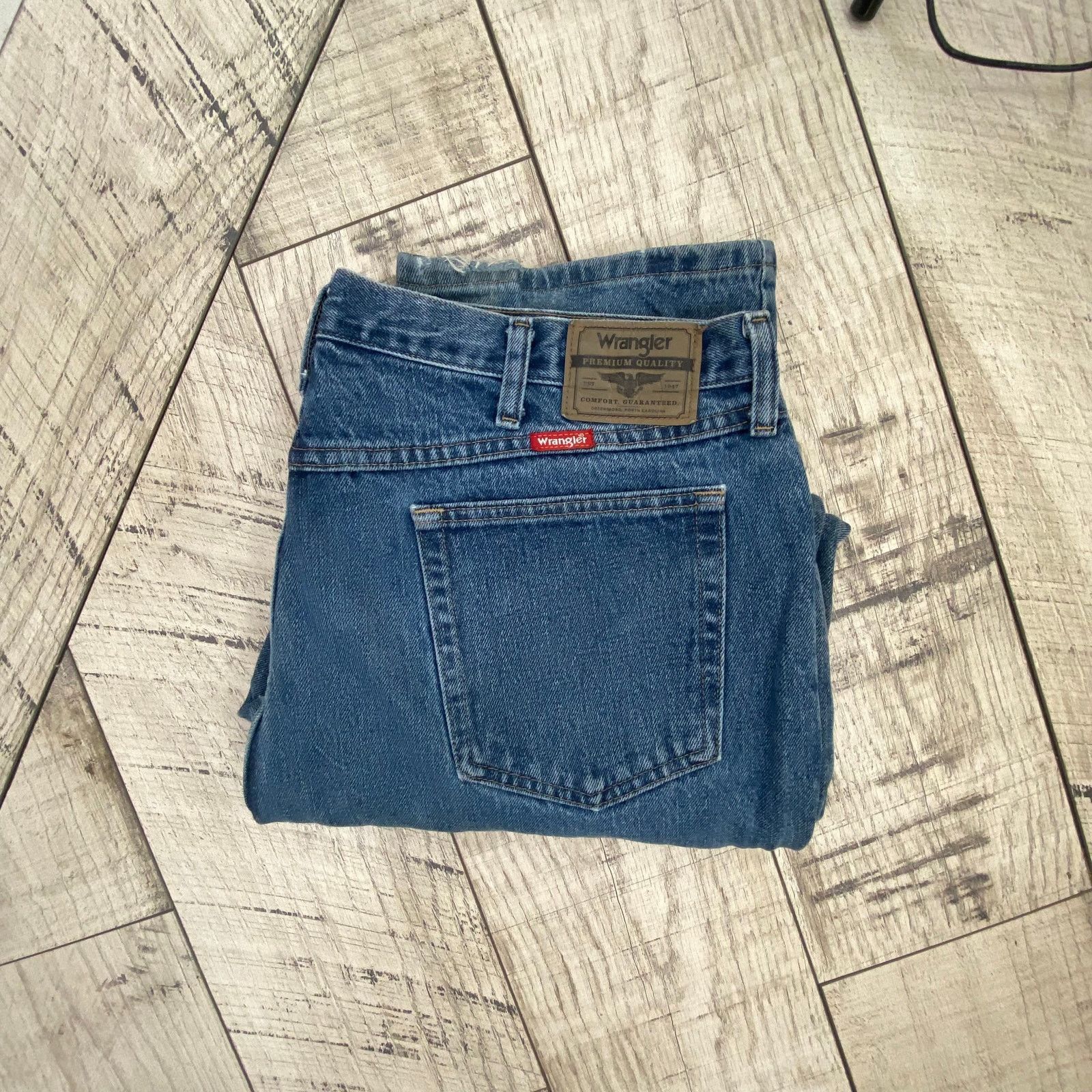 Wrangler Men's Wrangler Relaxed Fit Jeans 40 x 30 Size US 40 / EU 56 - 8 Thumbnail