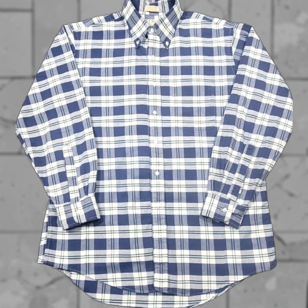 Vintage VINTAGE L.L. Bean Shirt Mens 18.5 34 Plaid Blue White Button-Up Oxford USA Made Size US XXL / EU 58 / 5 - 1 Thumbnail