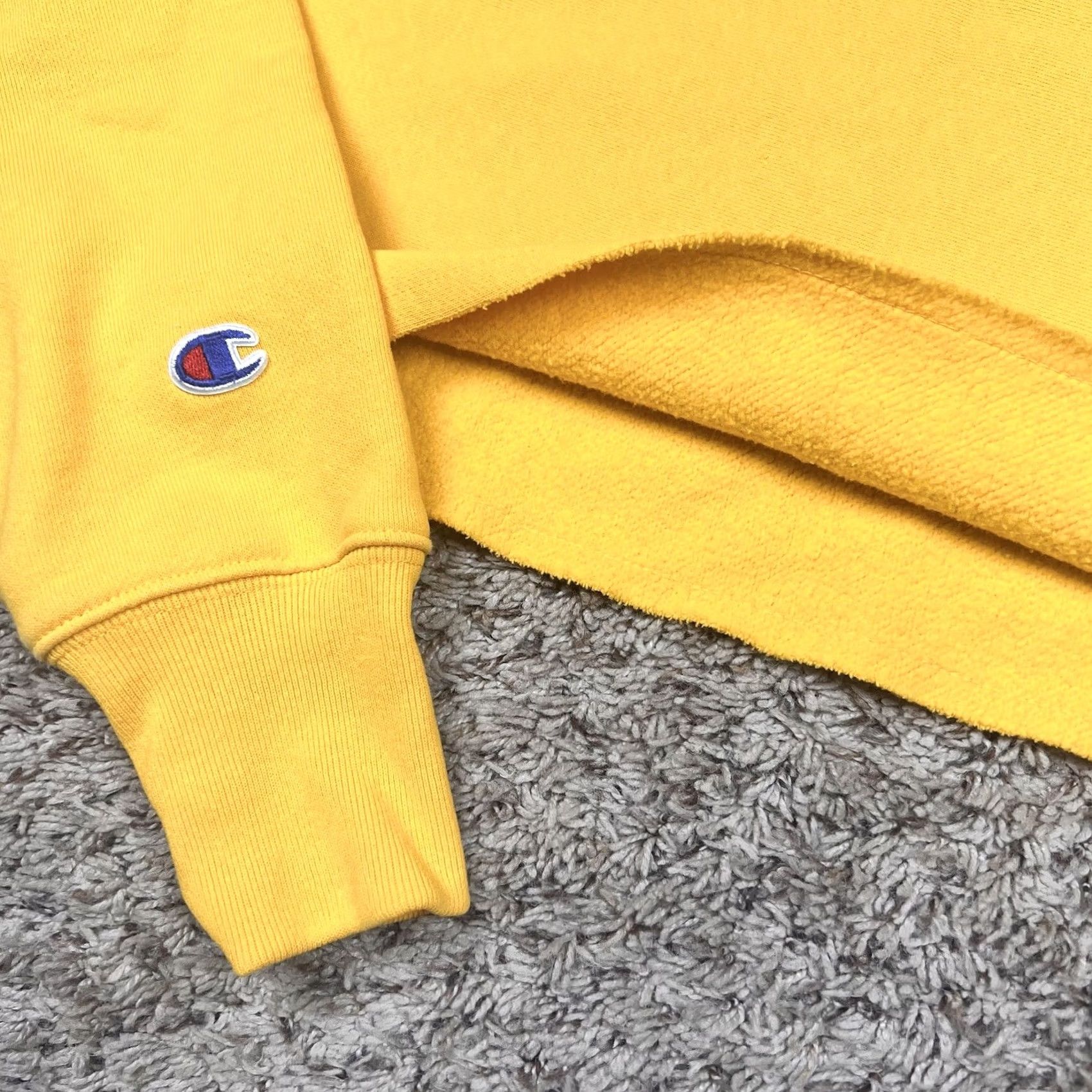 Champion VINTAGE Champion Reverse Weave Cropped Sweatshirt Womens Medium Yellow Cotton Blend Size M / US 6-8 / IT 42-44 - 5 Thumbnail