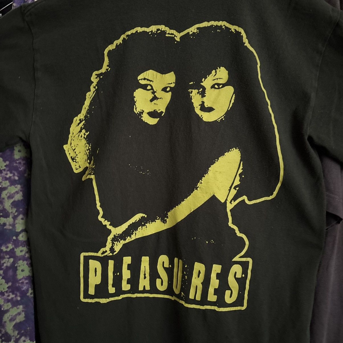 Pleasures PLEASURES “Twins” Big Back Graphic Print Khaki T-Shirt Size US S / EU 44-46 / 1 - 3 Thumbnail