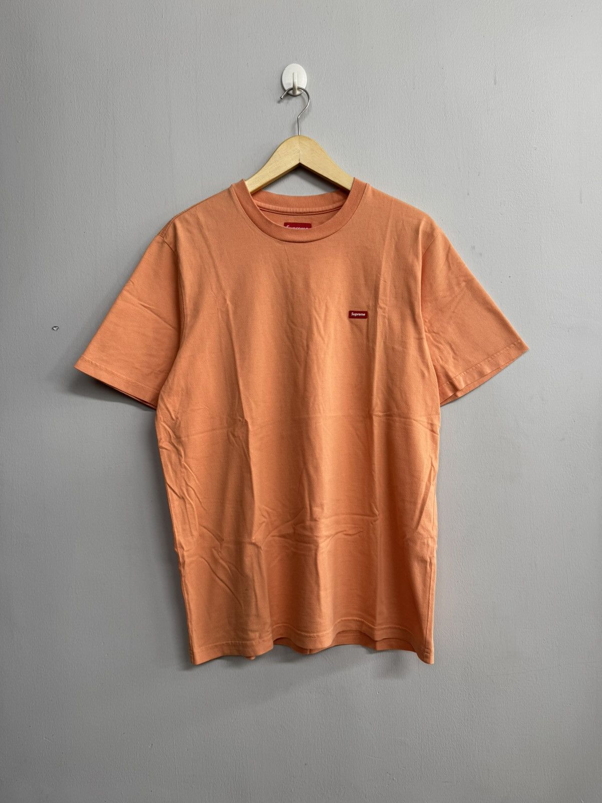 Supreme SUPREME SMALL BOX TEE IN THE ORANGE COLORWAY Size US S / EU 44-46 / 1 - 1 Thumbnail