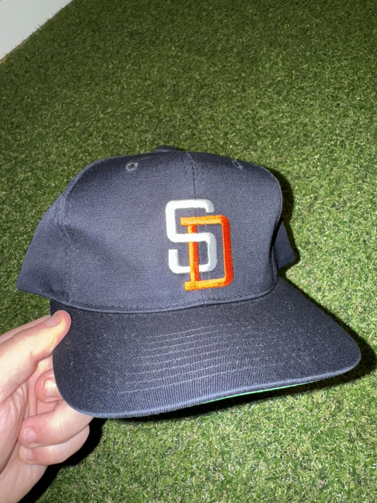 MLB Vintage San Diego Padres hat Size ONE SIZE - 1 Thumbnail