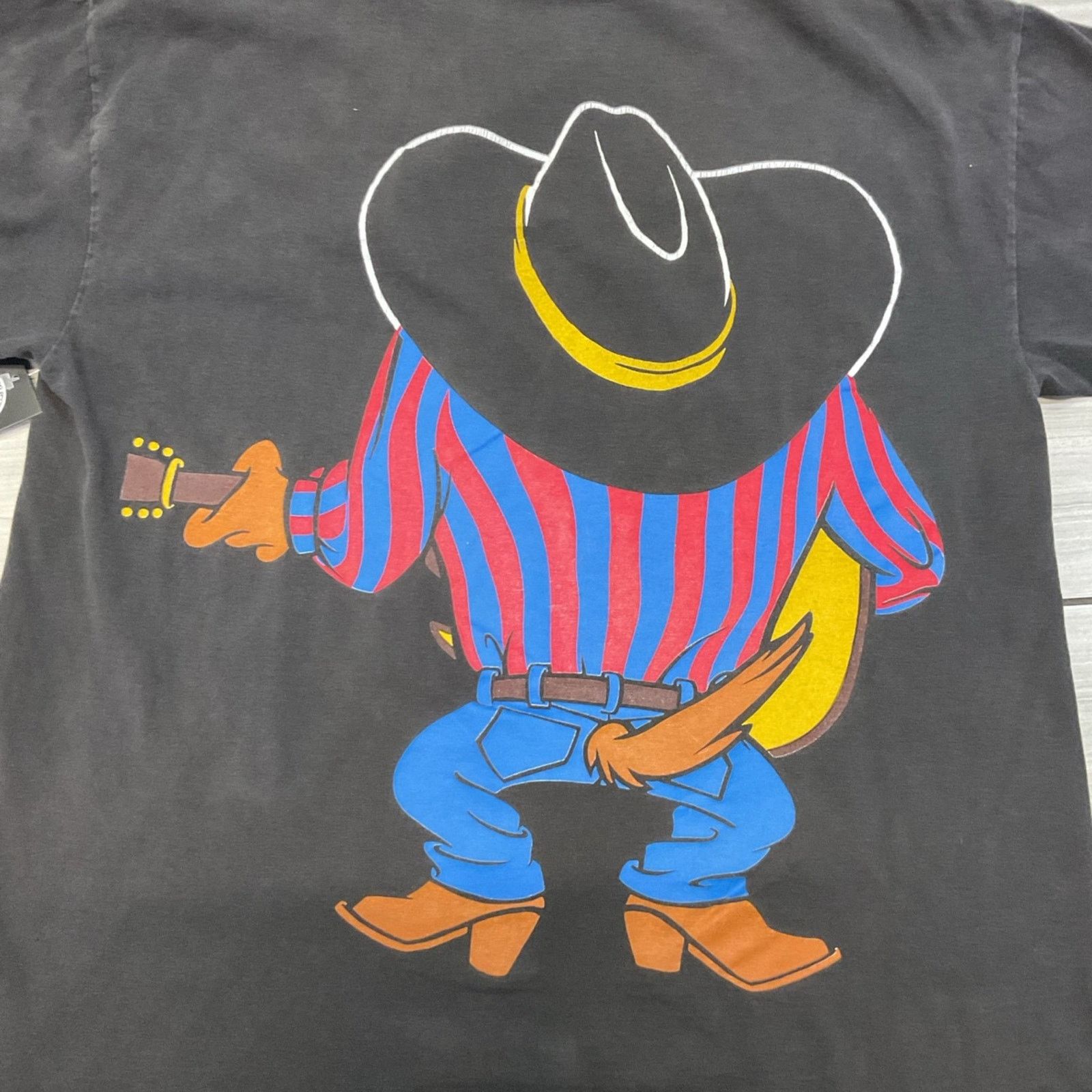 Gildan 1993 Tasmanian Devil Country Singer Vintage T-Shirt Size US XL / EU 56 / 4 - 5 Thumbnail
